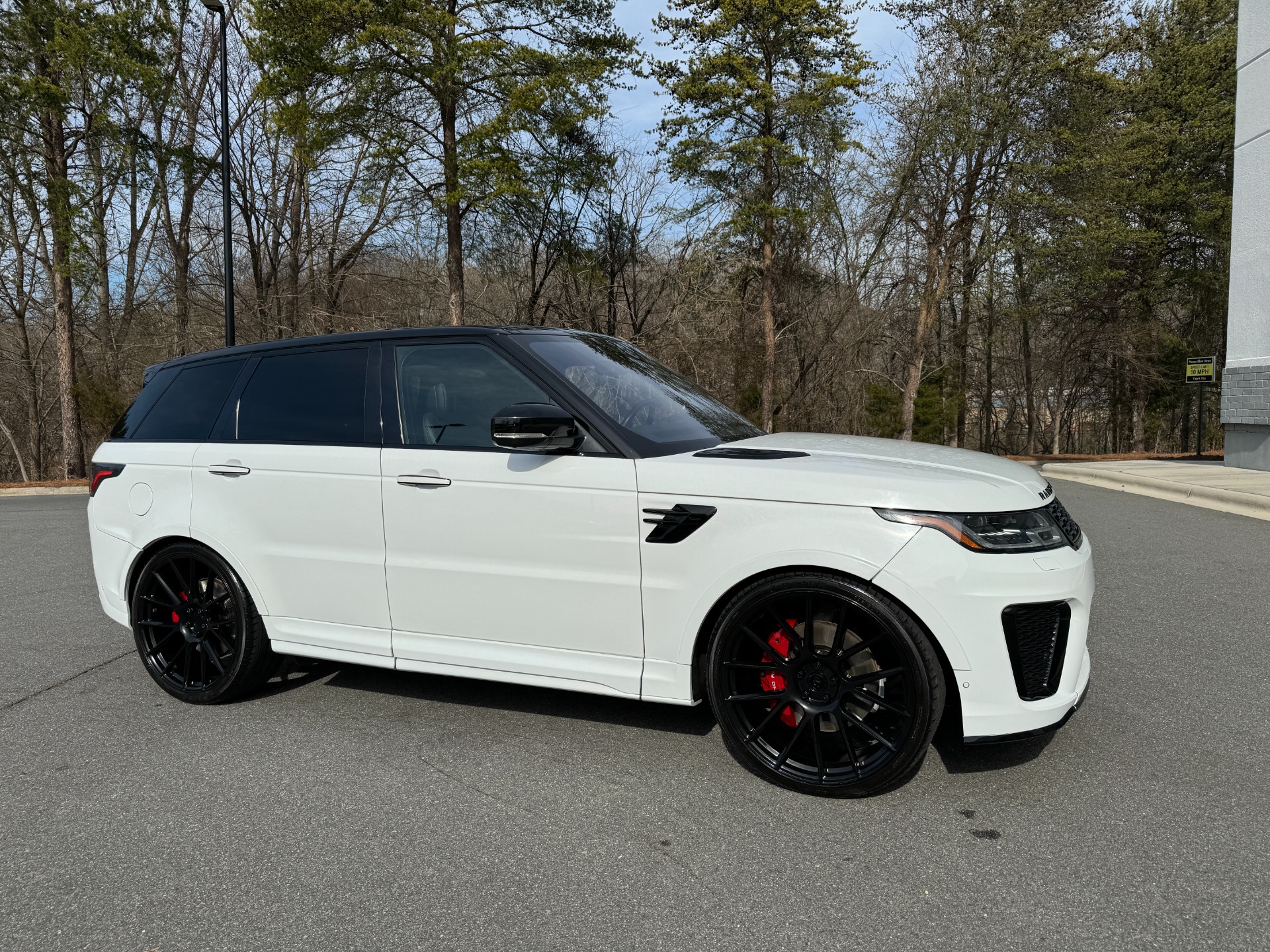 Used 2019 Land Rover Range Rover Sport HSE DYNAMIC CUSTOM WHEELS SUSPENSION for sale Sold at Formula Imports in Charlotte NC 28227 14