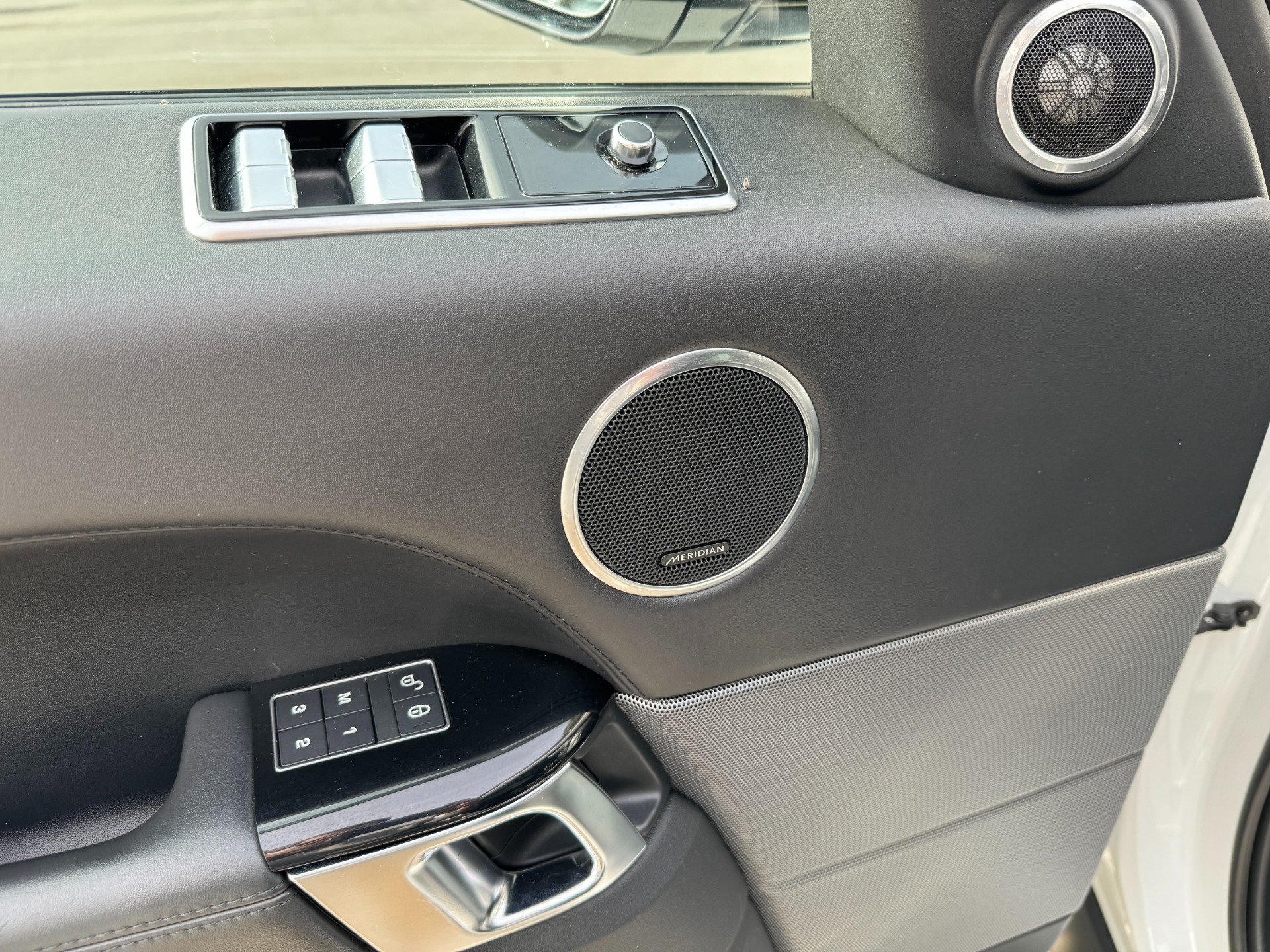 Used 2019 Land Rover Range Rover Sport HSE DYNAMIC CUSTOM WHEELS SUSPENSION for sale Sold at Formula Imports in Charlotte NC 28227 22