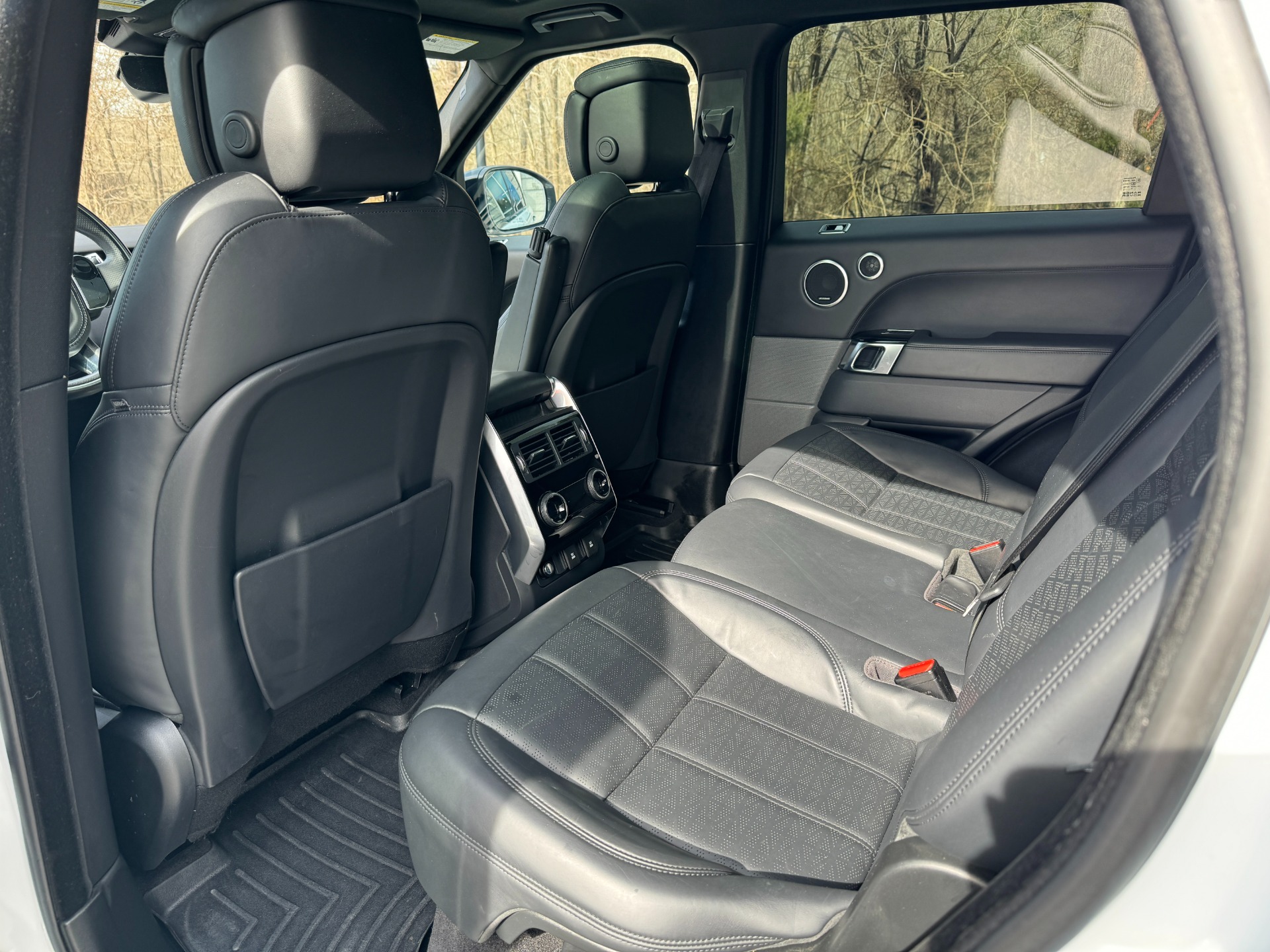 Used 2019 Land Rover Range Rover Sport HSE DYNAMIC CUSTOM WHEELS SUSPENSION for sale Sold at Formula Imports in Charlotte NC 28227 32