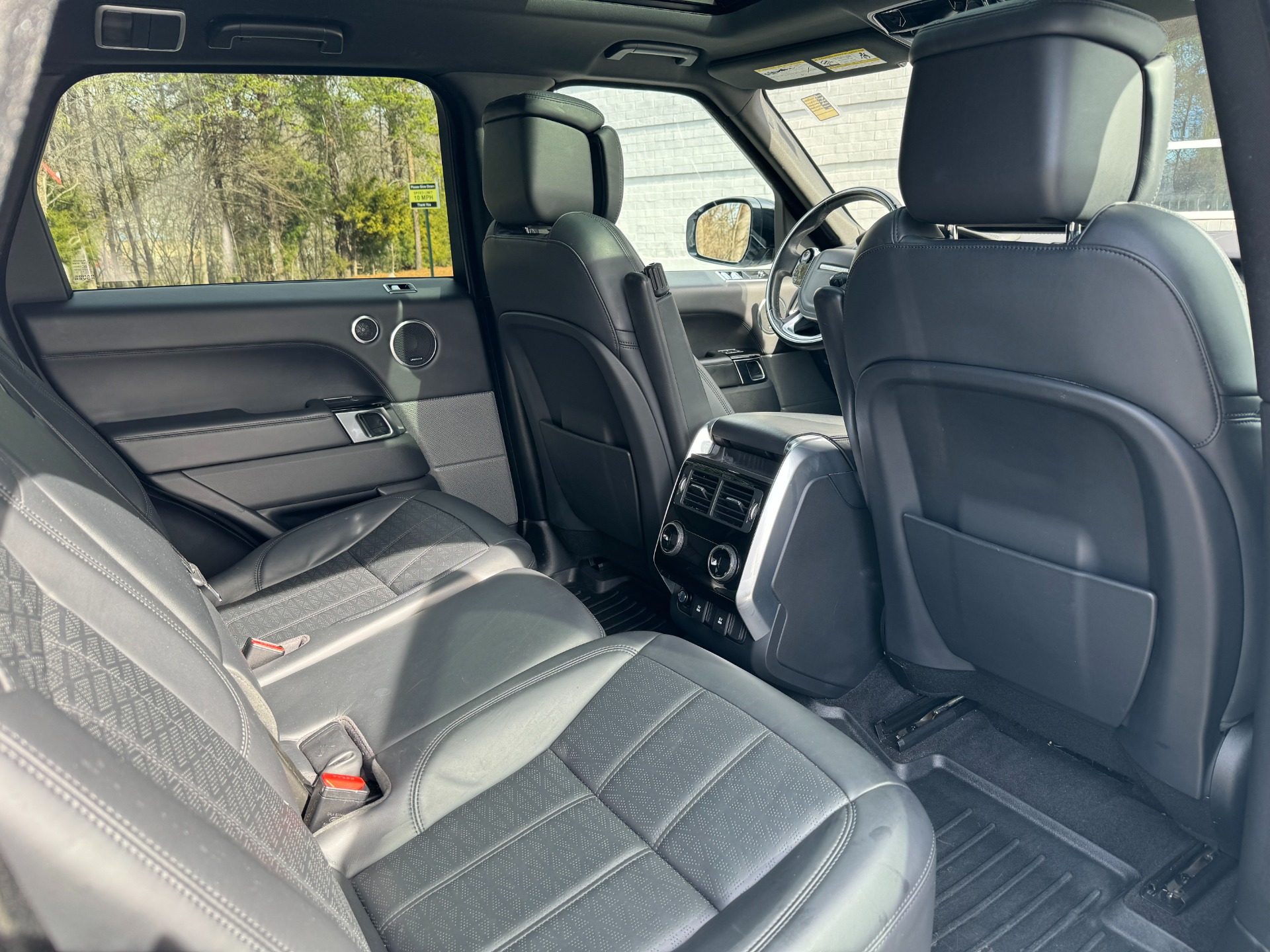 Used 2019 Land Rover Range Rover Sport HSE DYNAMIC CUSTOM WHEELS SUSPENSION for sale Sold at Formula Imports in Charlotte NC 28227 40