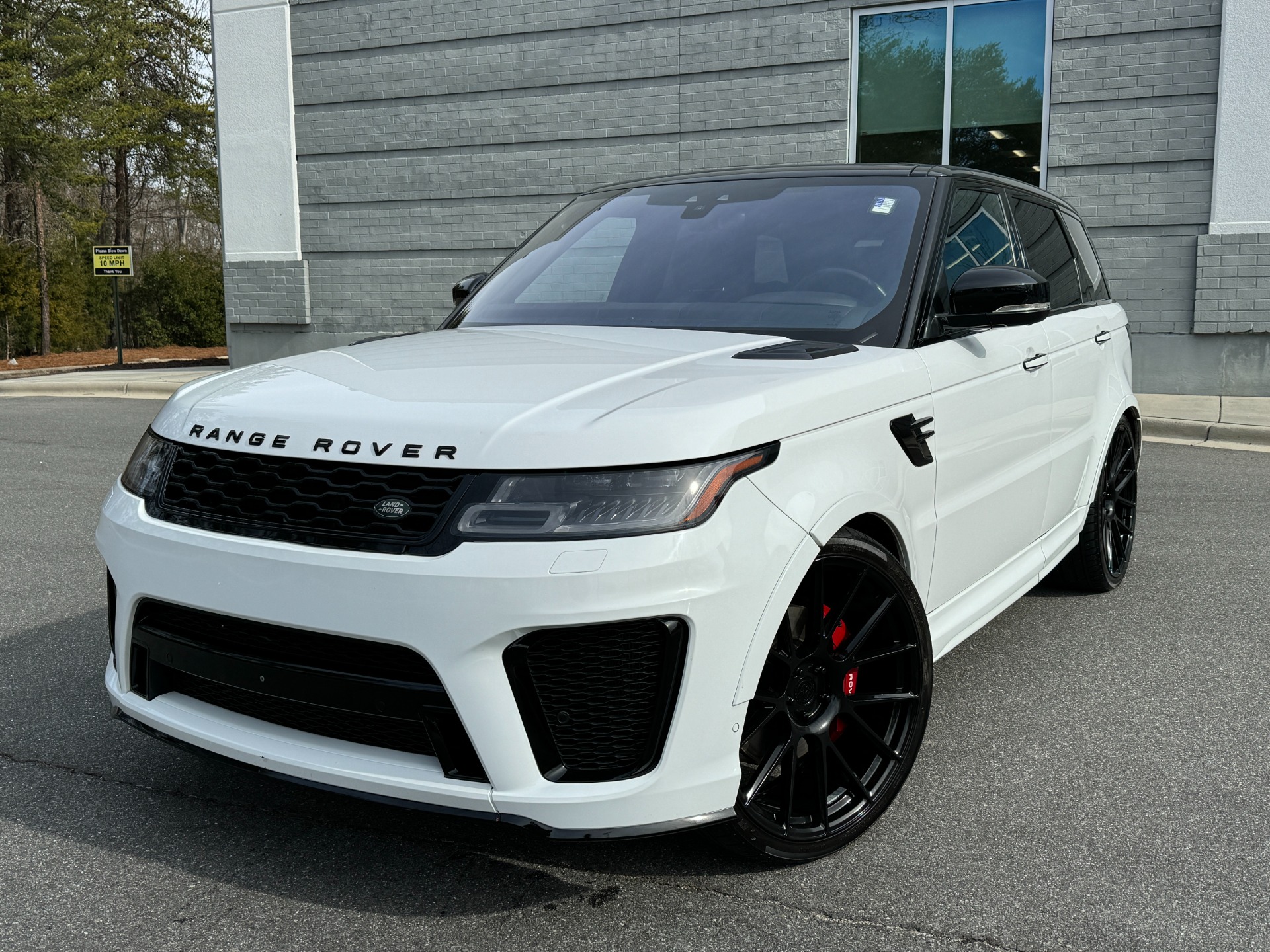 Used 2019 Land Rover Range Rover Sport HSE DYNAMIC CUSTOM WHEELS SUSPENSION for sale Sold at Formula Imports in Charlotte NC 28227 1