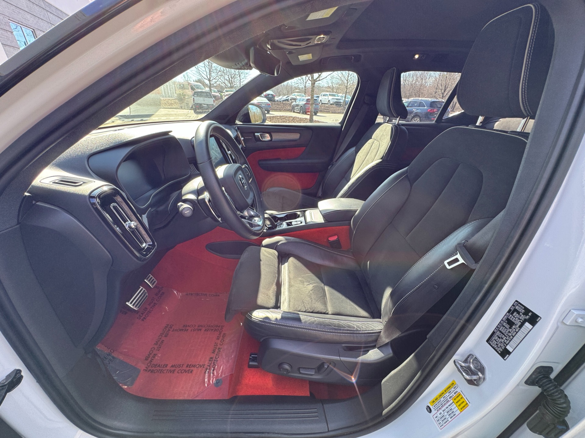 Used 2019 Volvo XC40 R-Design HARMON KARDON AUDIO / PROTECTION PKG for sale Sold at Formula Imports in Charlotte NC 28227 21