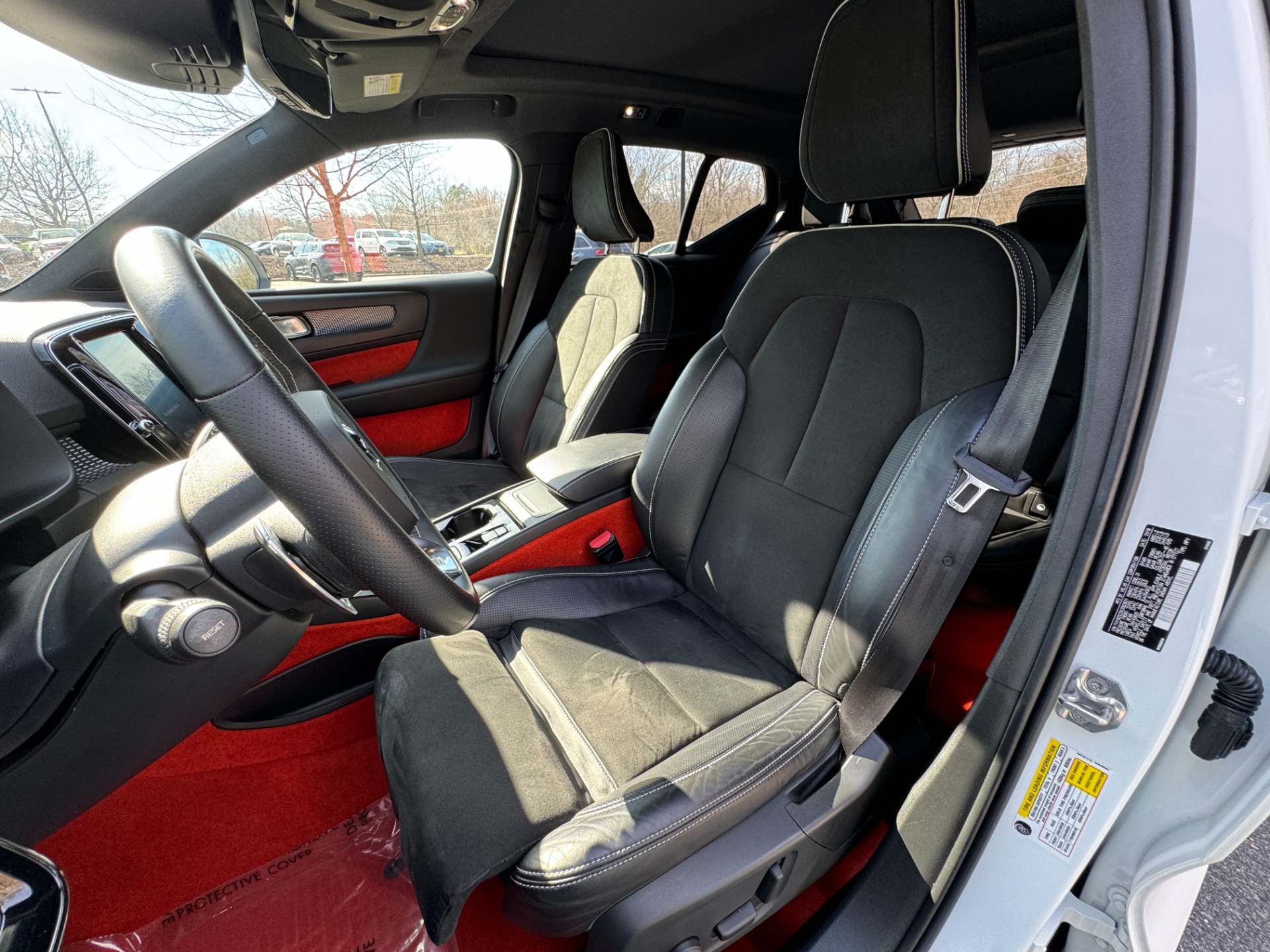 Used 2019 Volvo XC40 R-Design HARMON KARDON AUDIO / PROTECTION PKG for sale Sold at Formula Imports in Charlotte NC 28227 22