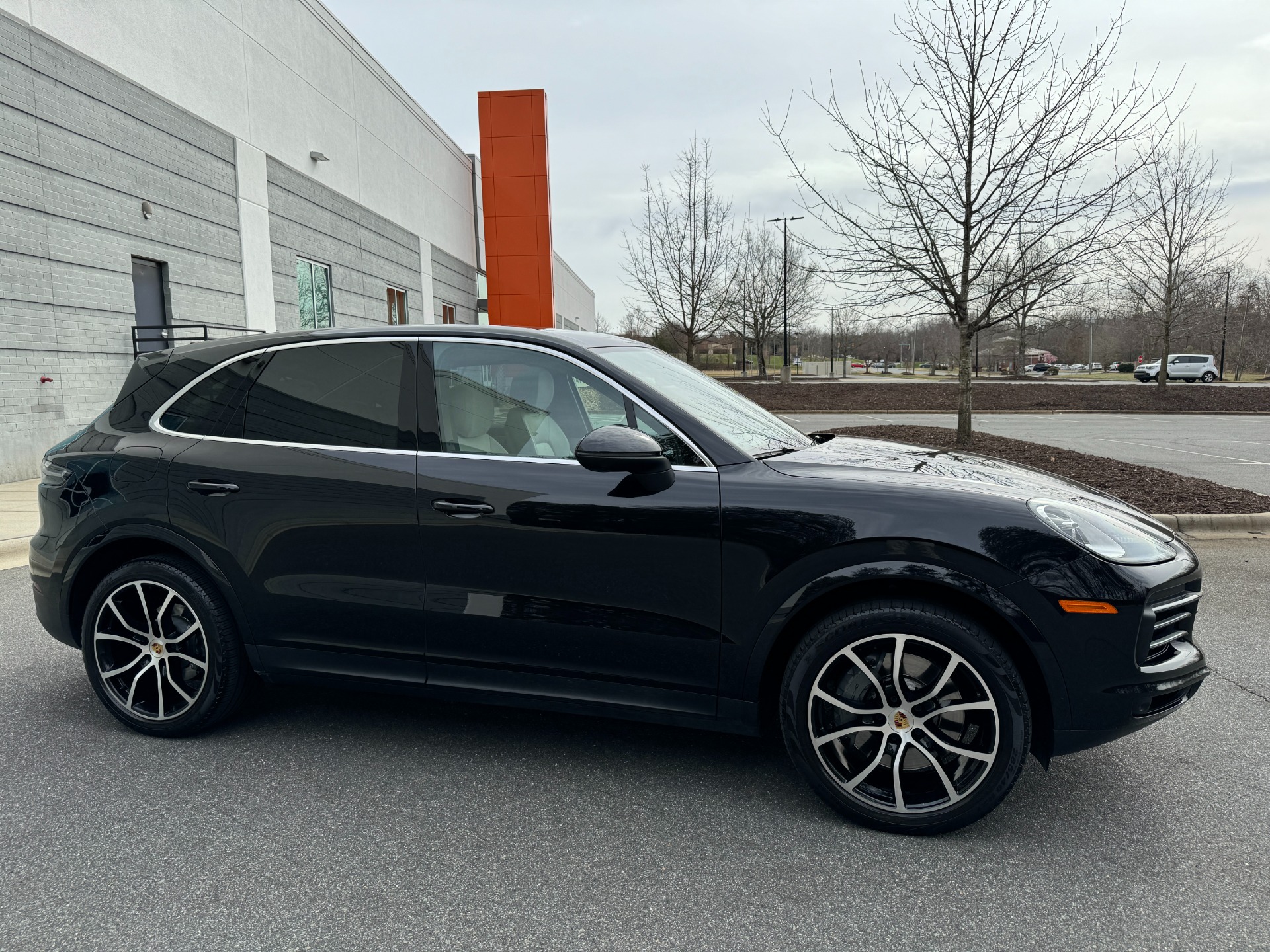 Used 2020 Porsche Cayenne S for sale Sold at Formula Imports in Charlotte NC 28227 15