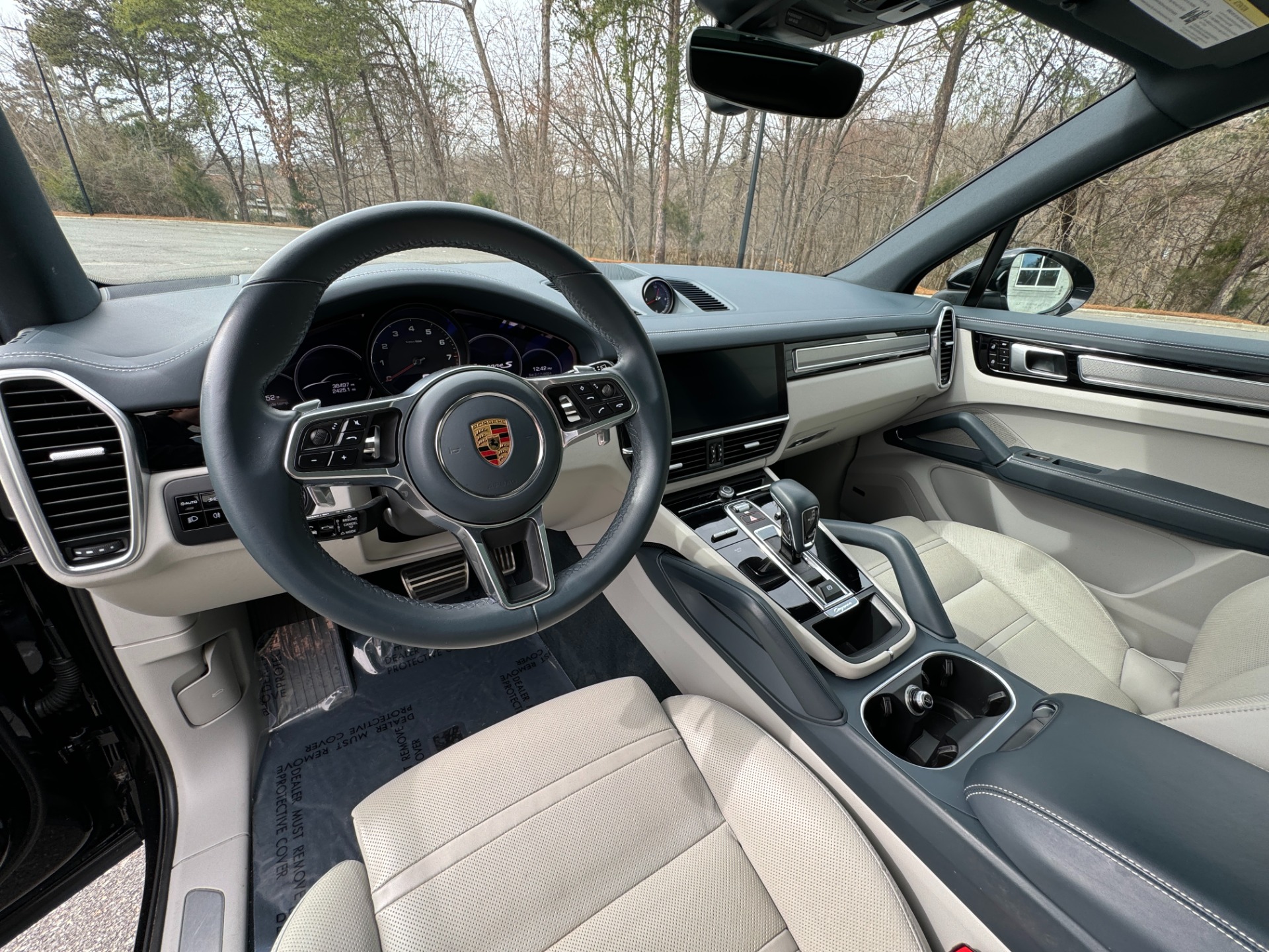 Used 2020 Porsche Cayenne S for sale Sold at Formula Imports in Charlotte NC 28227 25