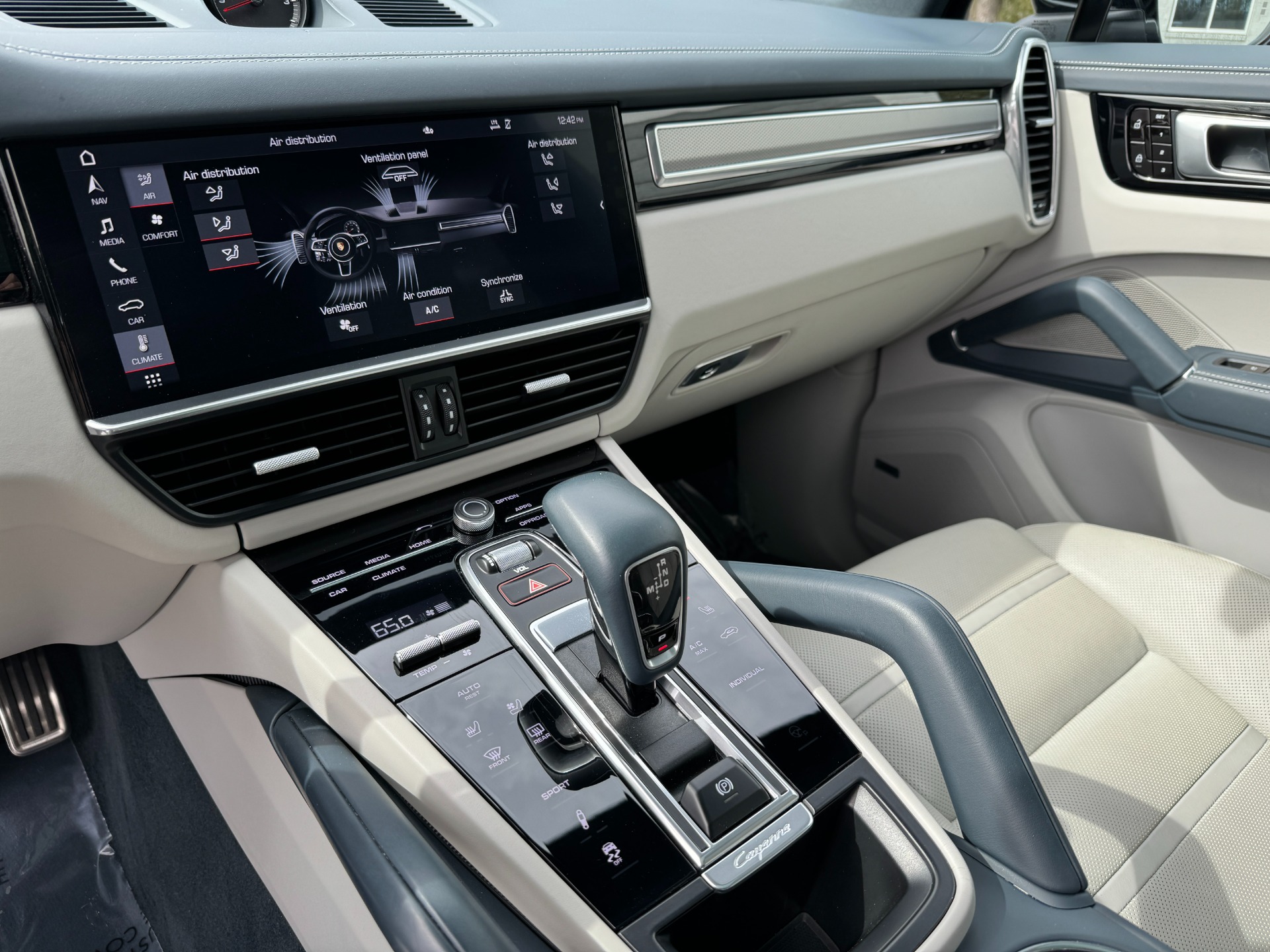 Used 2020 Porsche Cayenne S for sale Sold at Formula Imports in Charlotte NC 28227 28