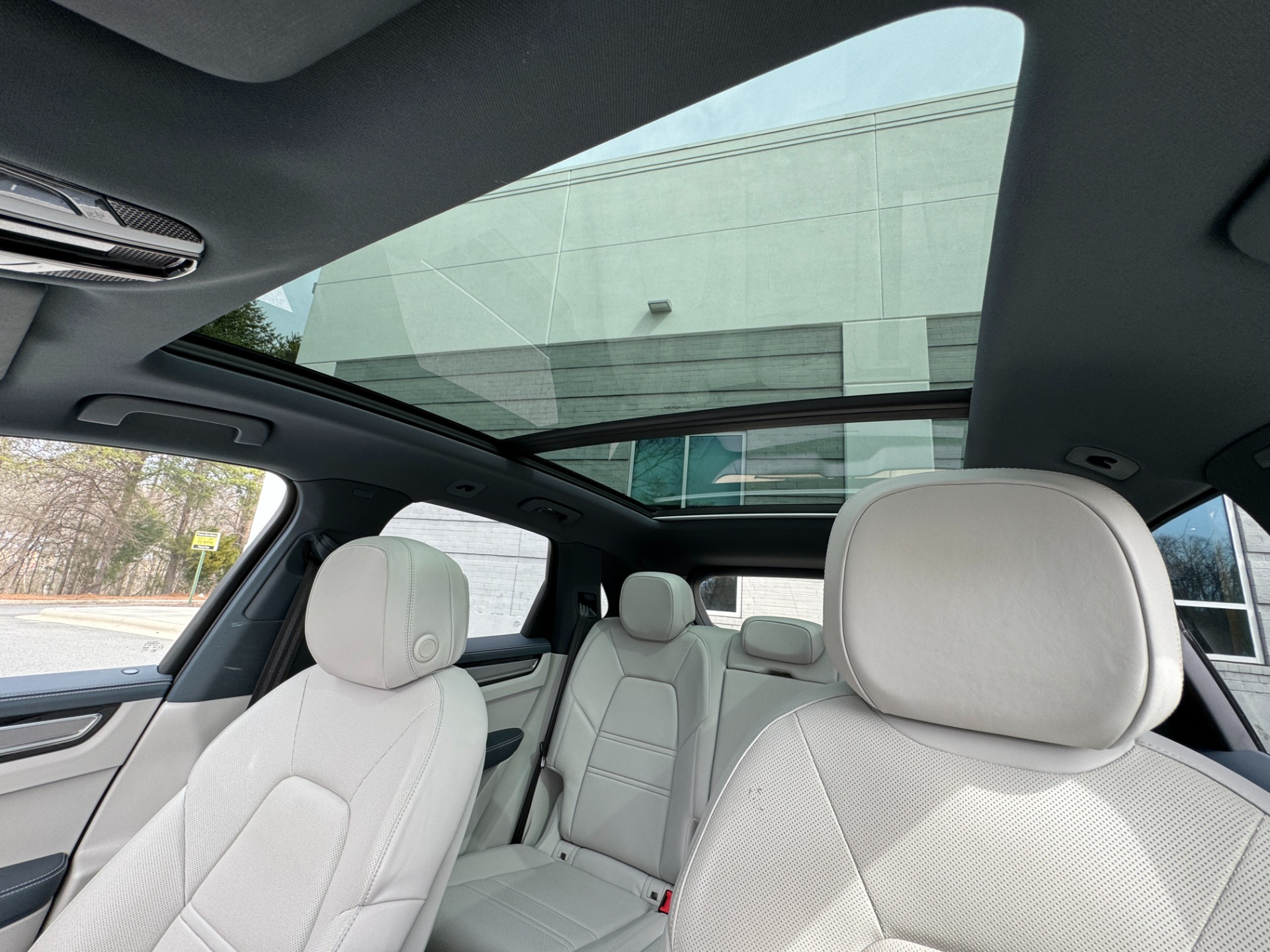 Used 2020 Porsche Cayenne S for sale Sold at Formula Imports in Charlotte NC 28227 36