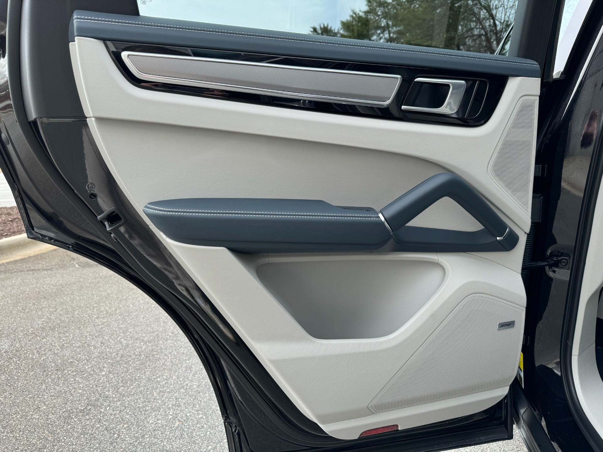 Used 2020 Porsche Cayenne S for sale Sold at Formula Imports in Charlotte NC 28227 37