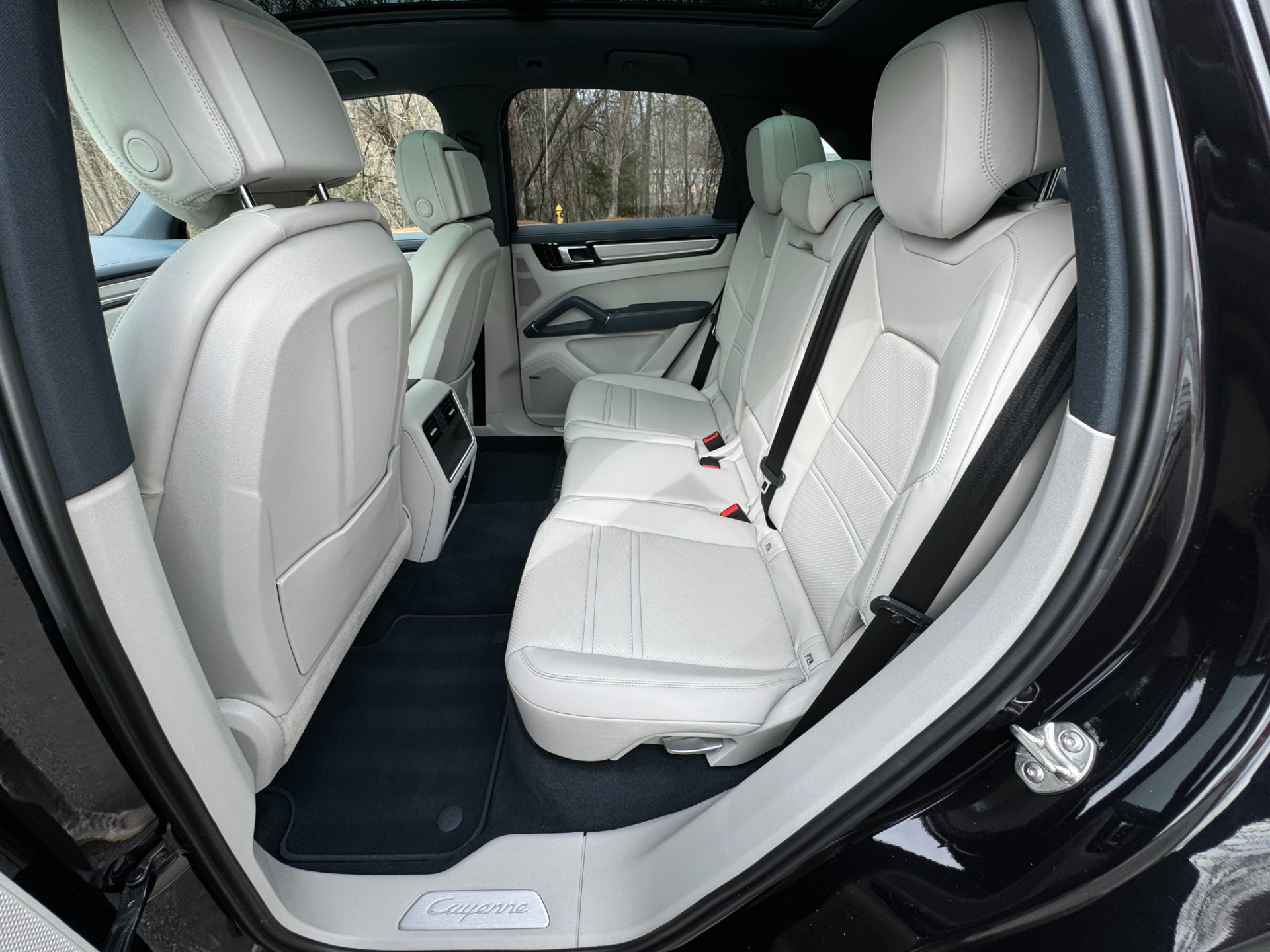 Used 2020 Porsche Cayenne S for sale Sold at Formula Imports in Charlotte NC 28227 38