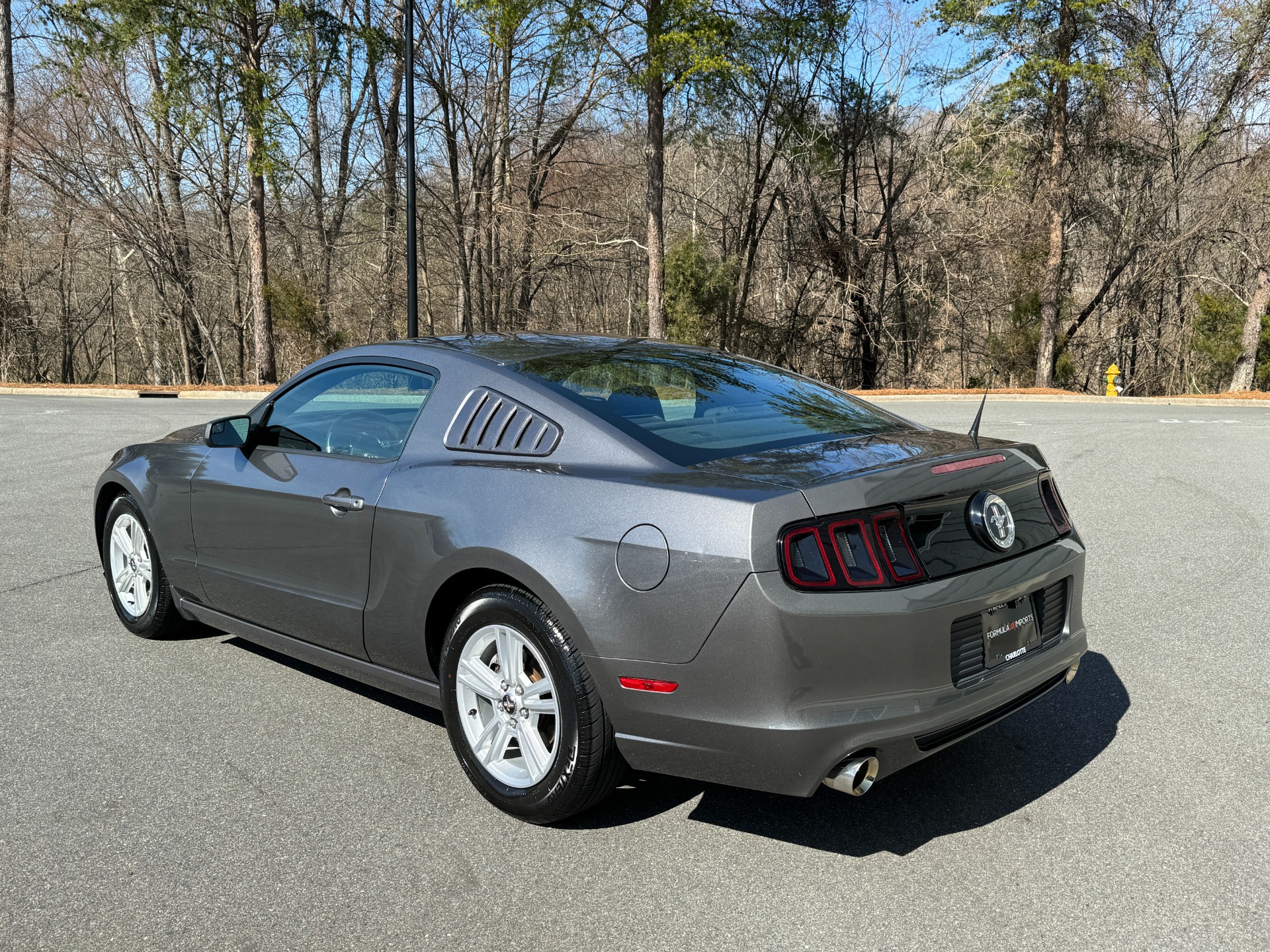 Used 2014 Ford Mustang V6 TECH PKG for sale Sold at Formula Imports in Charlotte NC 28227 10