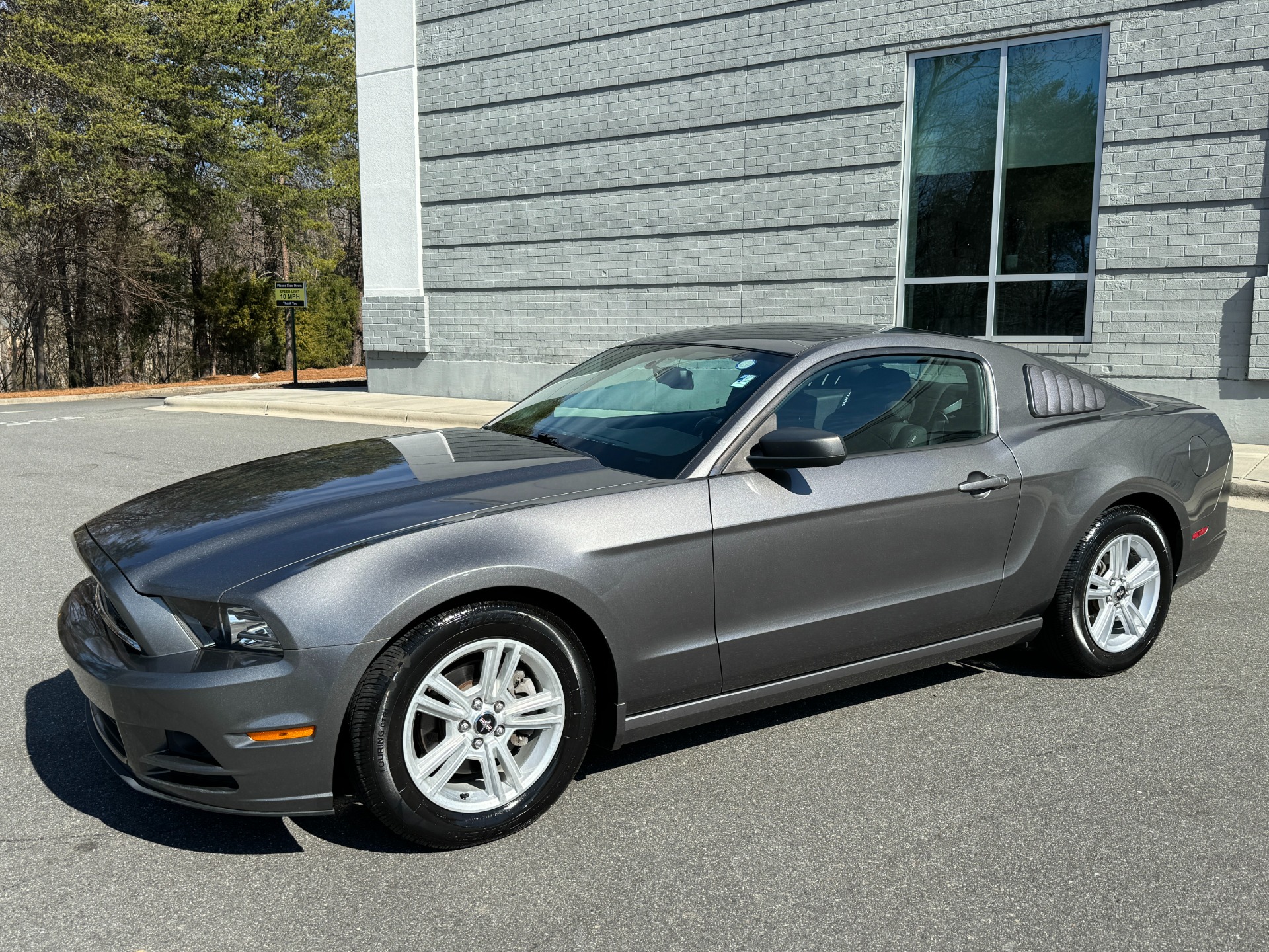 Used 2014 Ford Mustang V6 TECH PKG for sale Sold at Formula Imports in Charlotte NC 28227 5