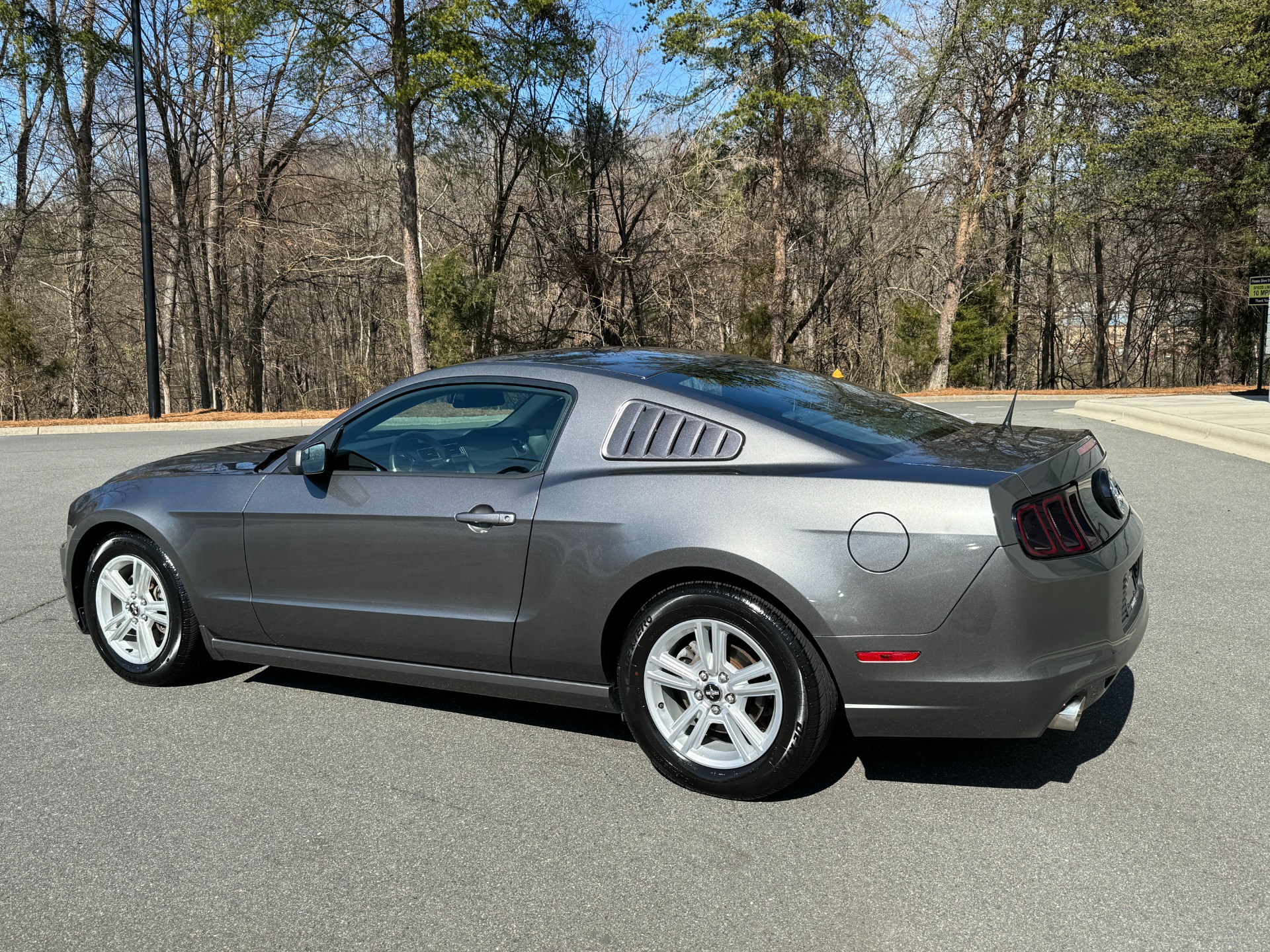 Used 2014 Ford Mustang V6 TECH PKG for sale Sold at Formula Imports in Charlotte NC 28227 9