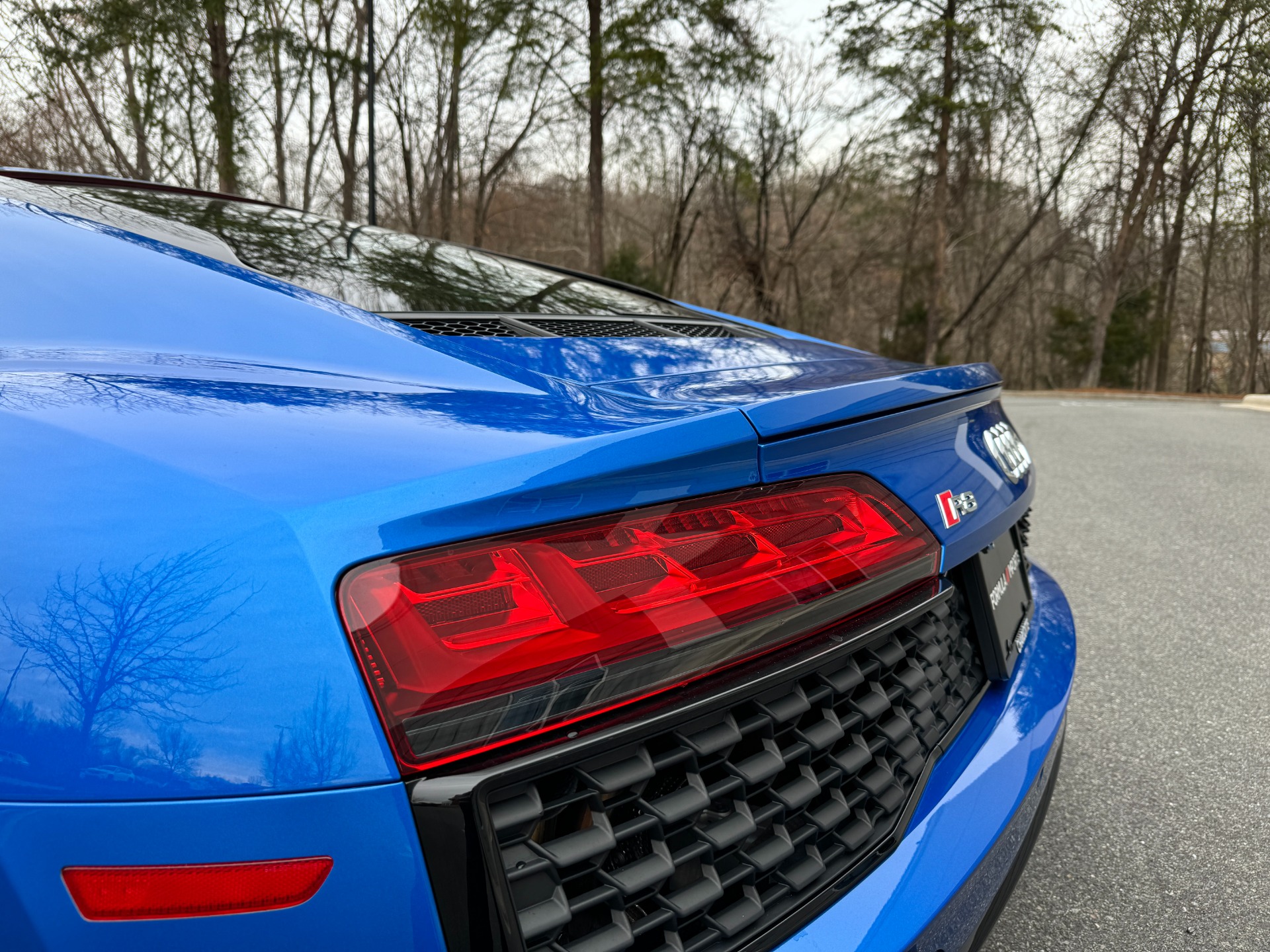 Used 2021 Audi R8 Coupe V10 CARBON EXTERIOR & INTERIOR PKG / PREMIUM PKG / for sale Sold at Formula Imports in Charlotte NC 28227 20