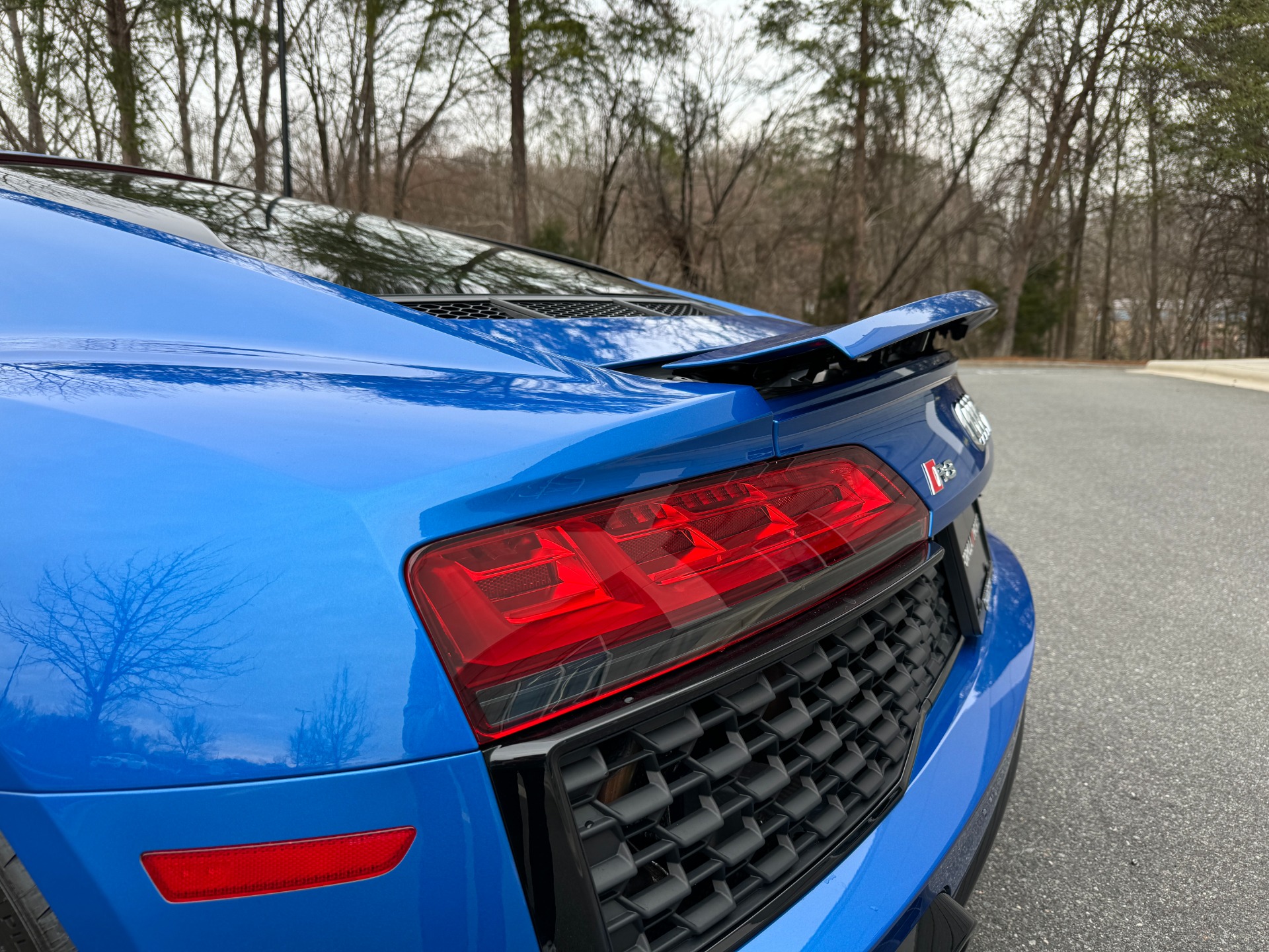 Used 2021 Audi R8 Coupe V10 CARBON EXTERIOR & INTERIOR PKG / PREMIUM PKG / for sale Sold at Formula Imports in Charlotte NC 28227 21