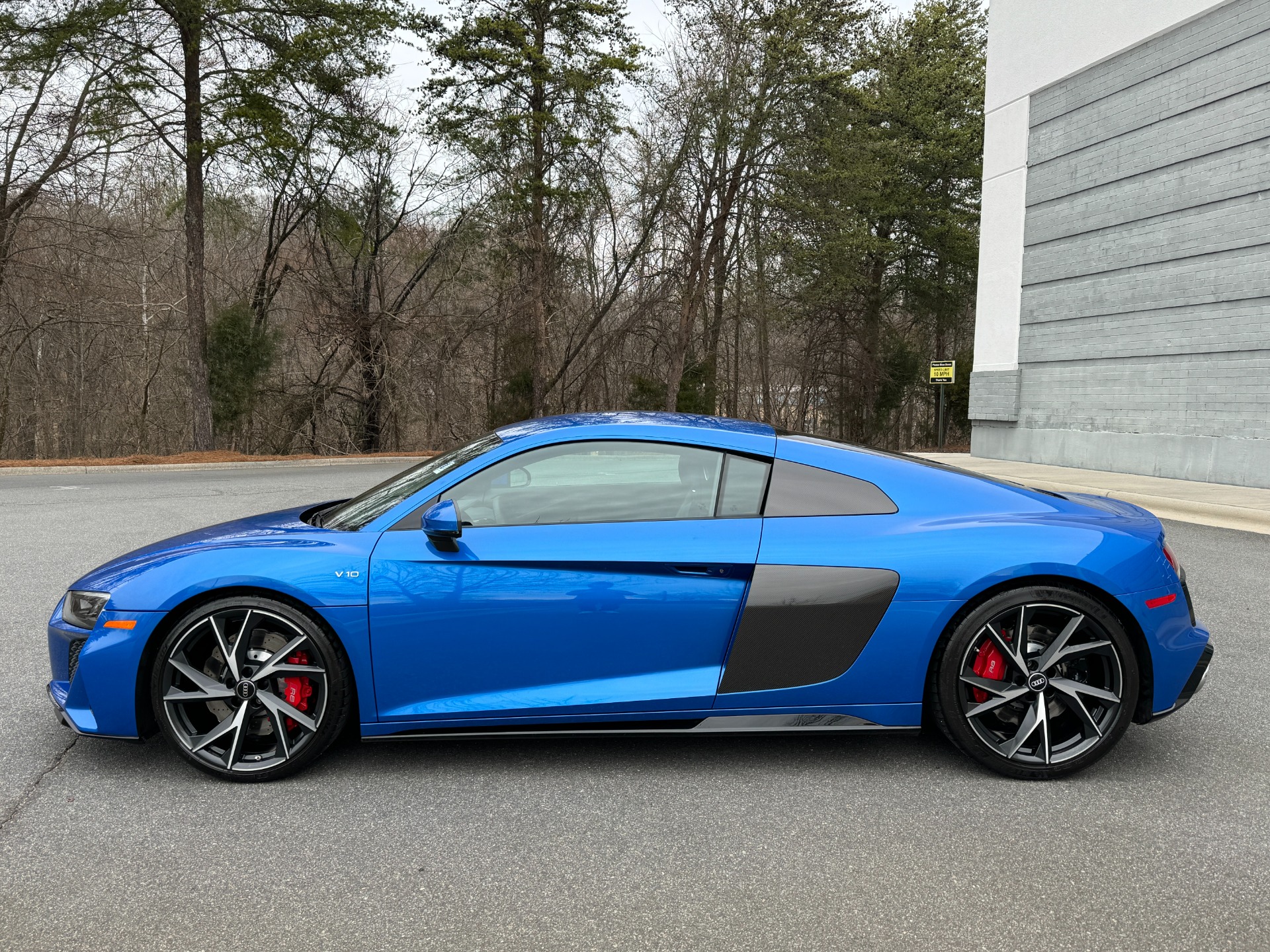 Used 2021 Audi R8 Coupe V10 CARBON EXTERIOR & INTERIOR PKG / PREMIUM PKG / for sale Sold at Formula Imports in Charlotte NC 28227 5