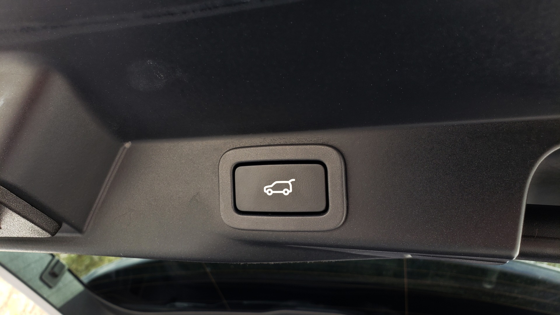 Used 2016 Land Rover RANGE ROVER SPORT V6 HSE 4WD / NAV / SUNROOF / MERIDIAN / REARVIEW for sale Sold at Formula Imports in Charlotte NC 28227 22