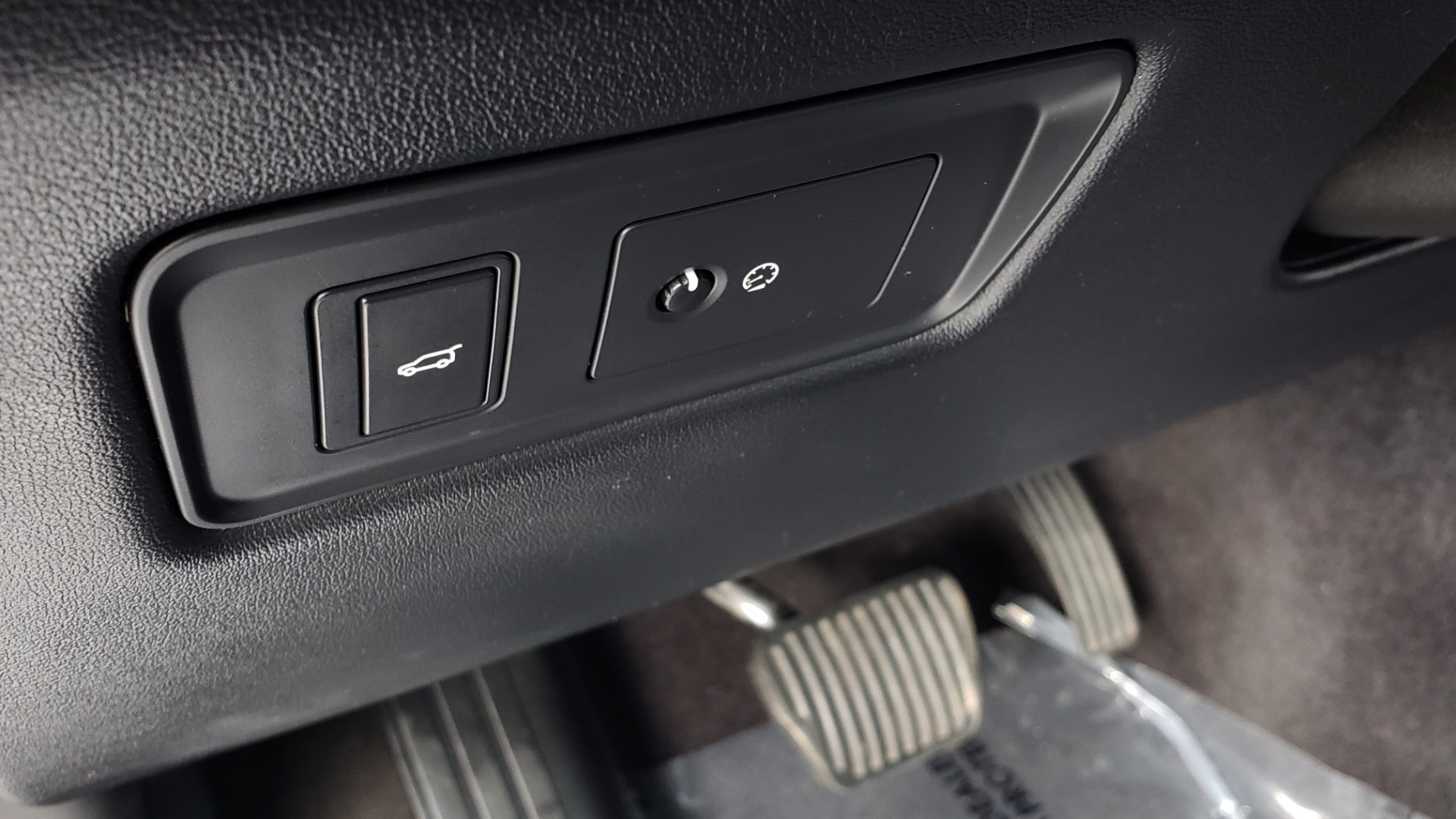 Used 2016 Land Rover RANGE ROVER SPORT V6 HSE 4WD / NAV / SUNROOF / MERIDIAN / REARVIEW for sale Sold at Formula Imports in Charlotte NC 28227 47