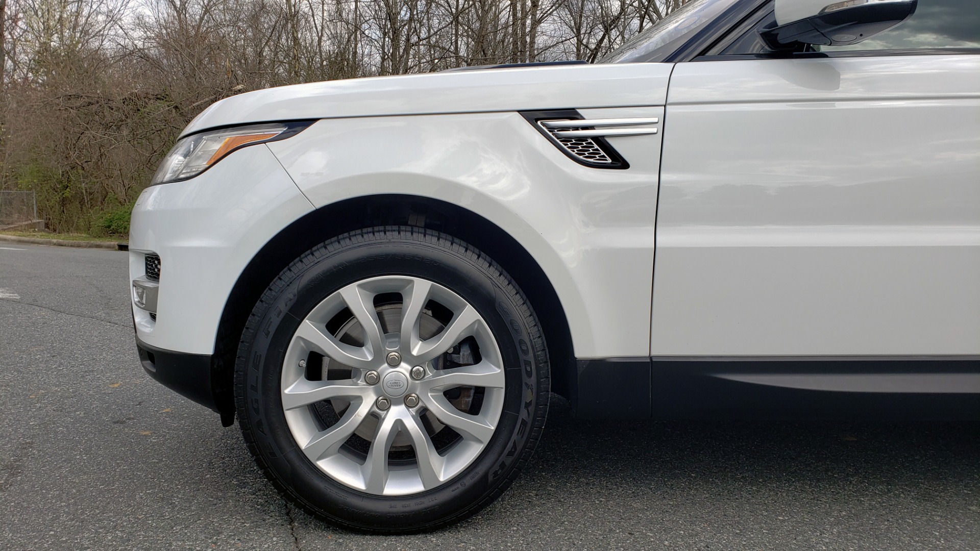 Used 2016 Land Rover RANGE ROVER SPORT V6 HSE 4WD / NAV / SUNROOF / MERIDIAN / REARVIEW for sale Sold at Formula Imports in Charlotte NC 28227 87
