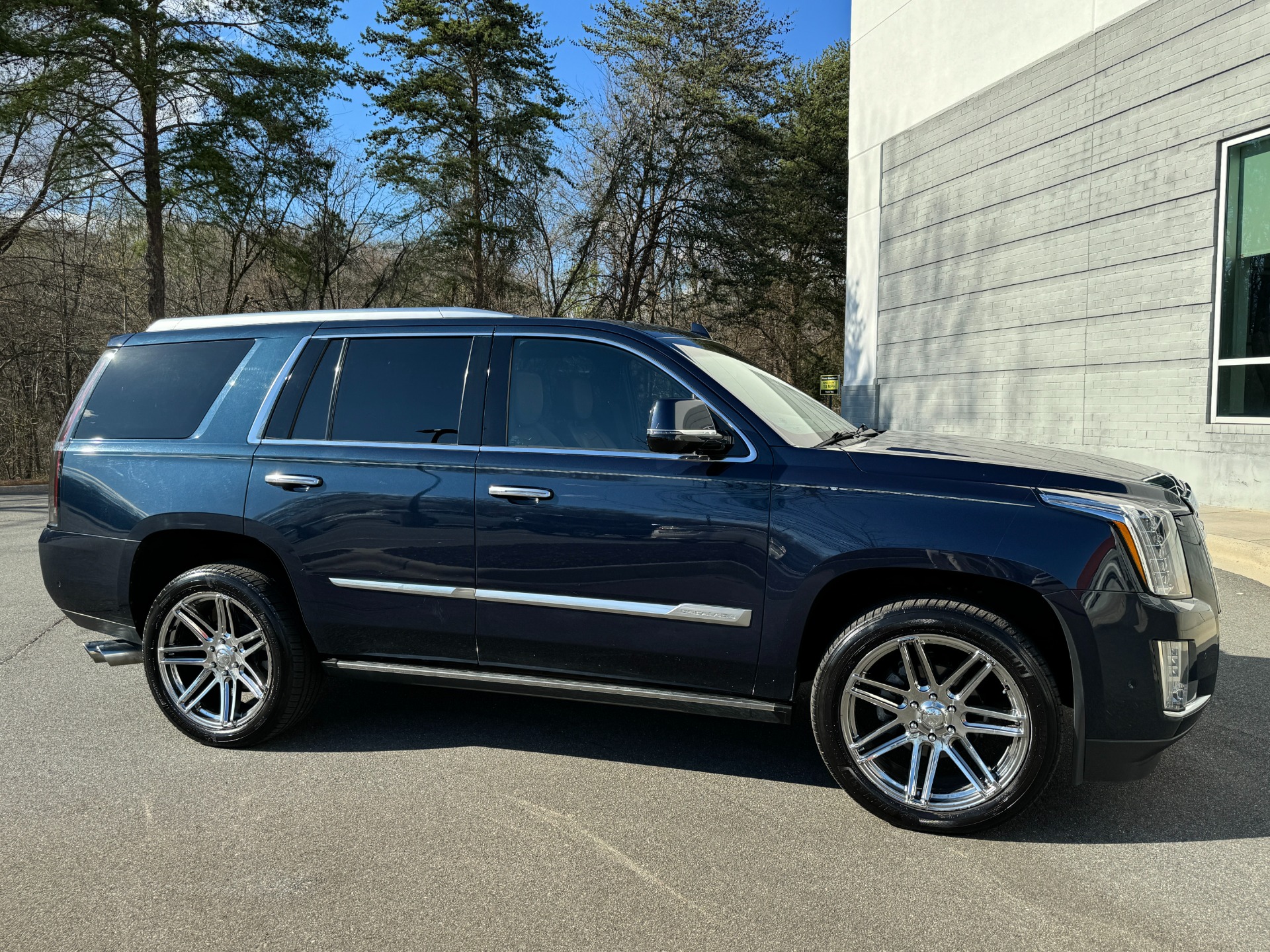Used 2017 Cadillac Escalade Platinum PLATINUM EDITION / TUSCAN BROWN LEATHER / AFTERMARKET WHEELS / BORLA EXHAUS for sale Sold at Formula Imports in Charlotte NC 28227 15