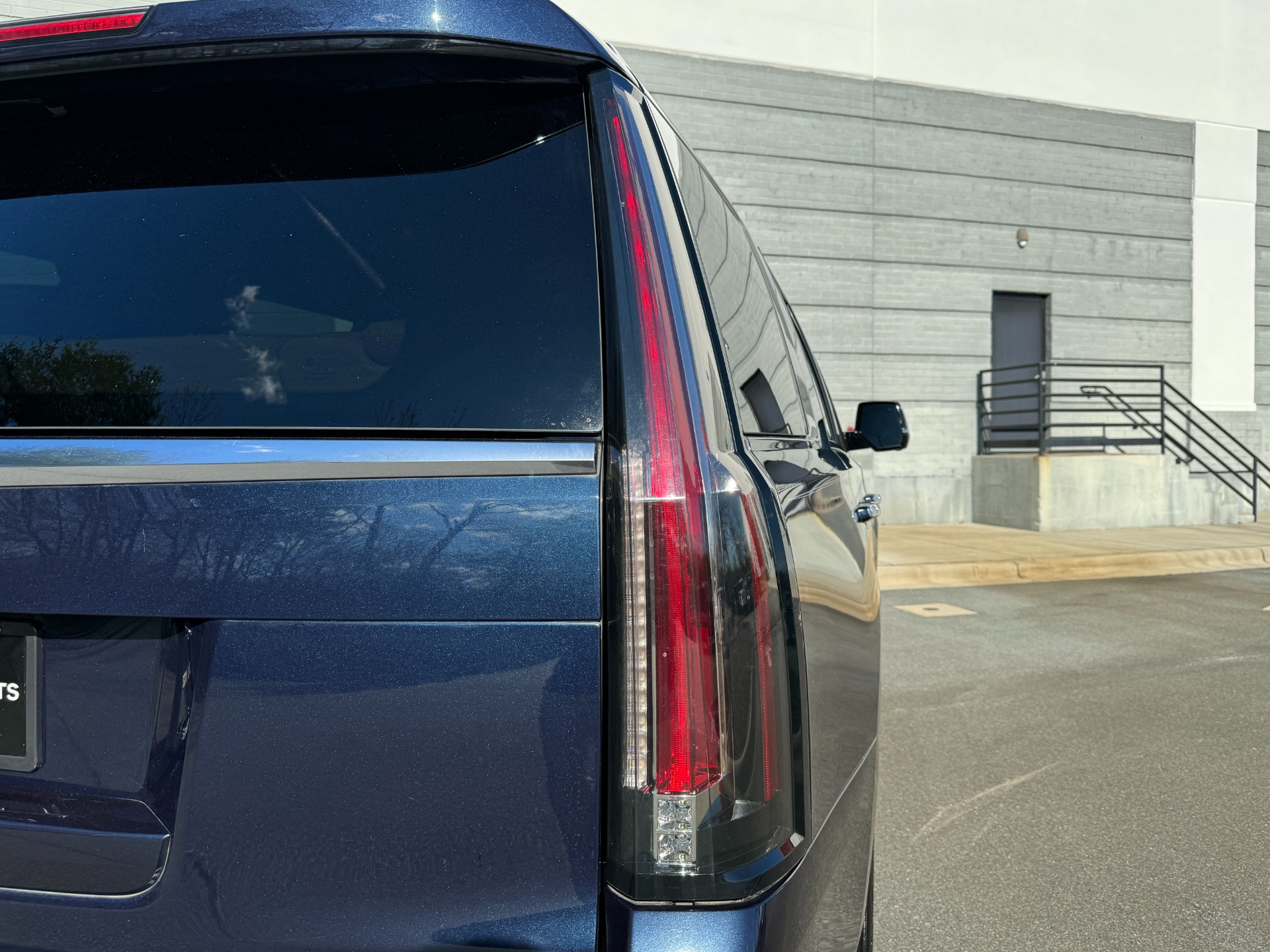 Used 2017 Cadillac Escalade Platinum PLATINUM EDITION / TUSCAN BROWN LEATHER / AFTERMARKET WHEELS / BORLA EXHAUS for sale Sold at Formula Imports in Charlotte NC 28227 19