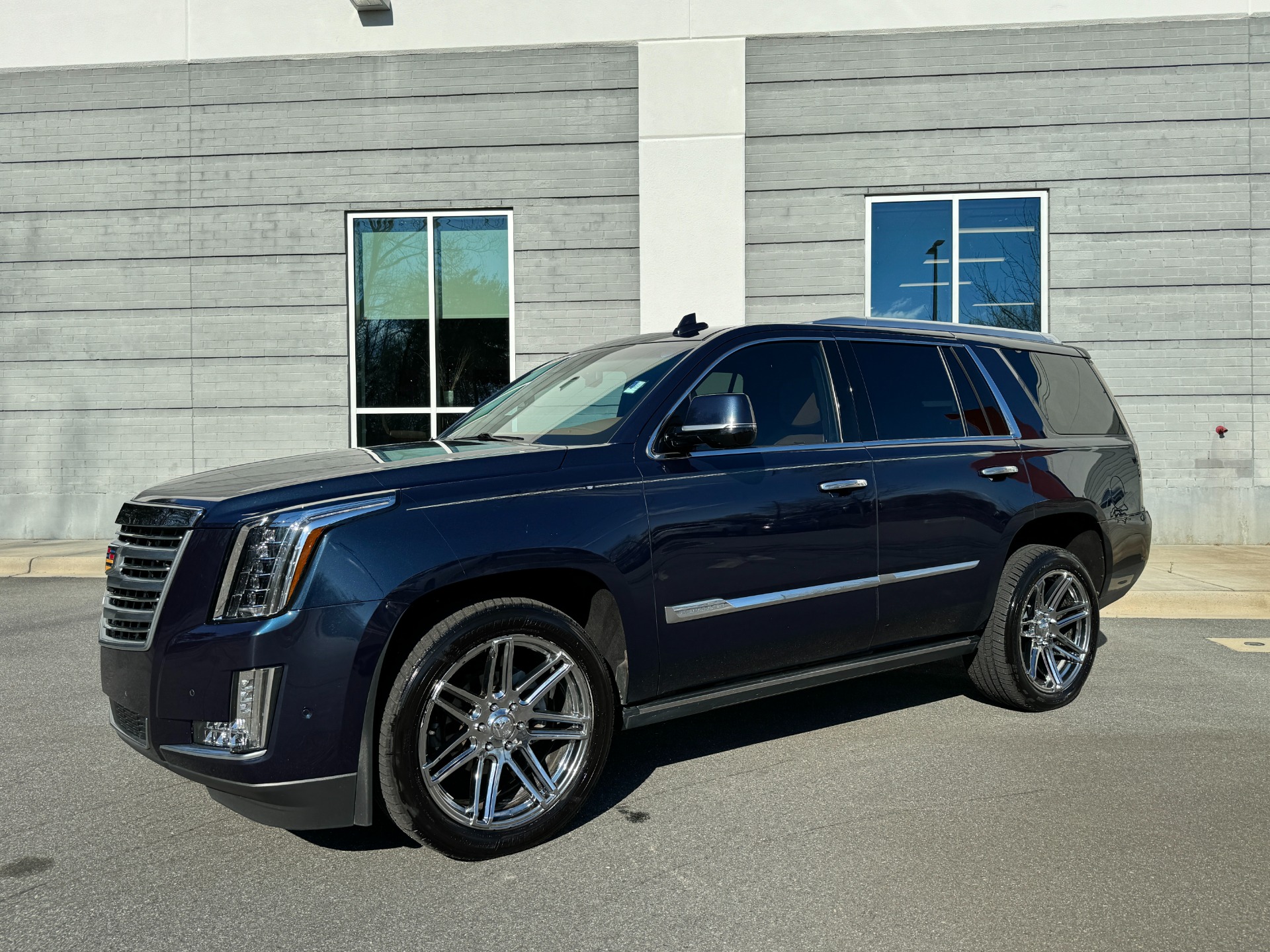 Used 2017 Cadillac Escalade Platinum PLATINUM EDITION / TUSCAN BROWN LEATHER / AFTERMARKET WHEELS / BORLA EXHAUS for sale Sold at Formula Imports in Charlotte NC 28227 4