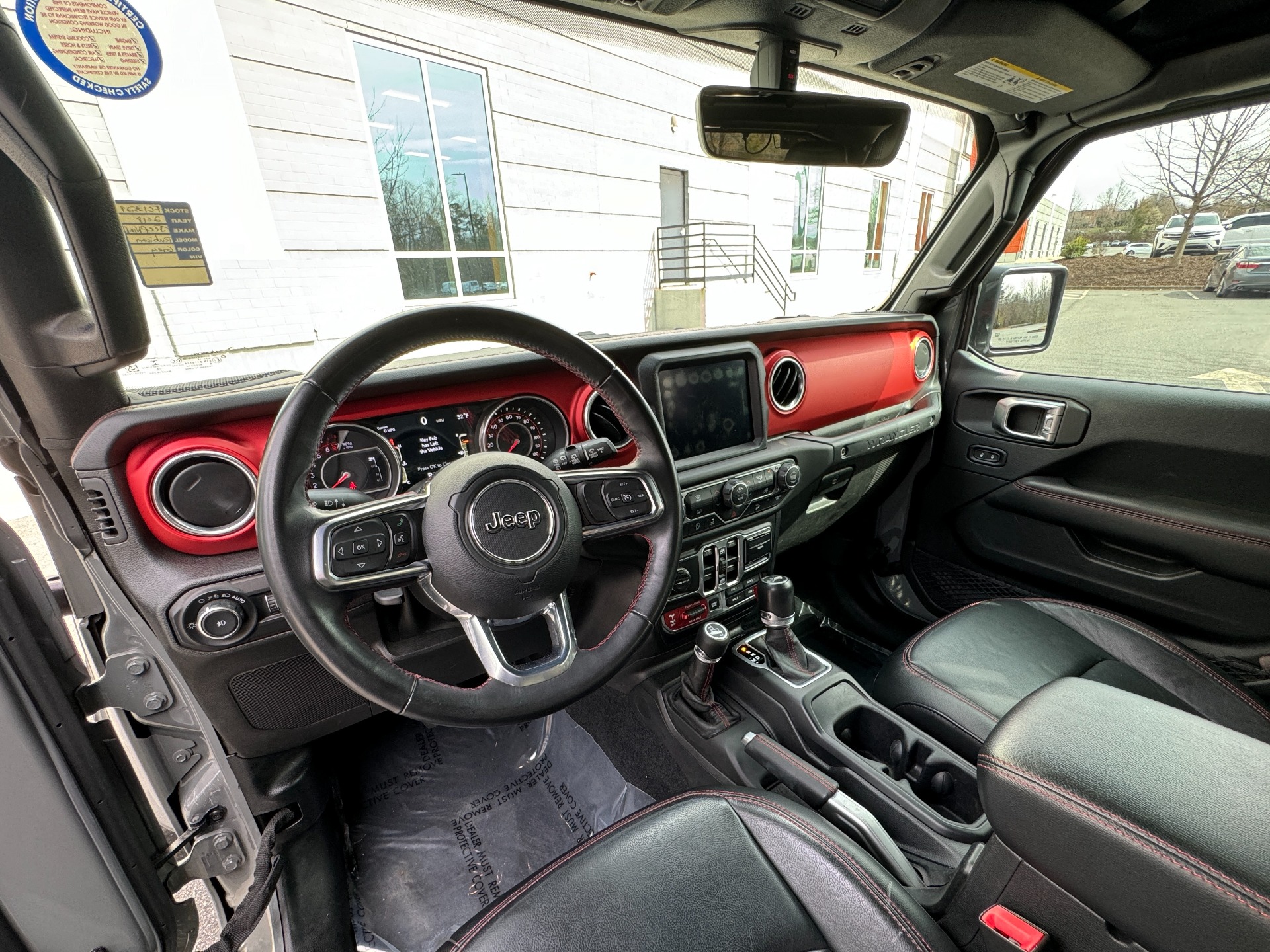 Used 2018 Jeep Wrangler Unlimited Rubicon EXTENDED LEATHER PKG / TOW PKG / LIGHTING PKG / OFFROAD WHEELS & TIRES for sale Sold at Formula Imports in Charlotte NC 28227 29