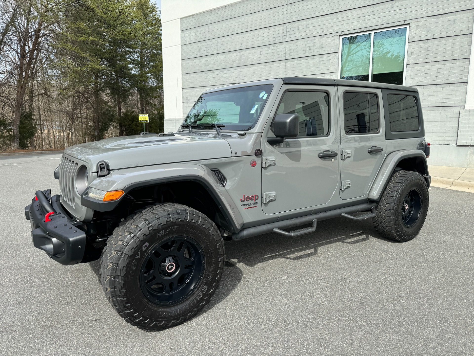 Used 2018 Jeep Wrangler Unlimited Rubicon EXTENDED LEATHER PKG / TOW PKG / LIGHTING PKG / OFFROAD WHEELS & TIRES for sale Sold at Formula Imports in Charlotte NC 28227 4