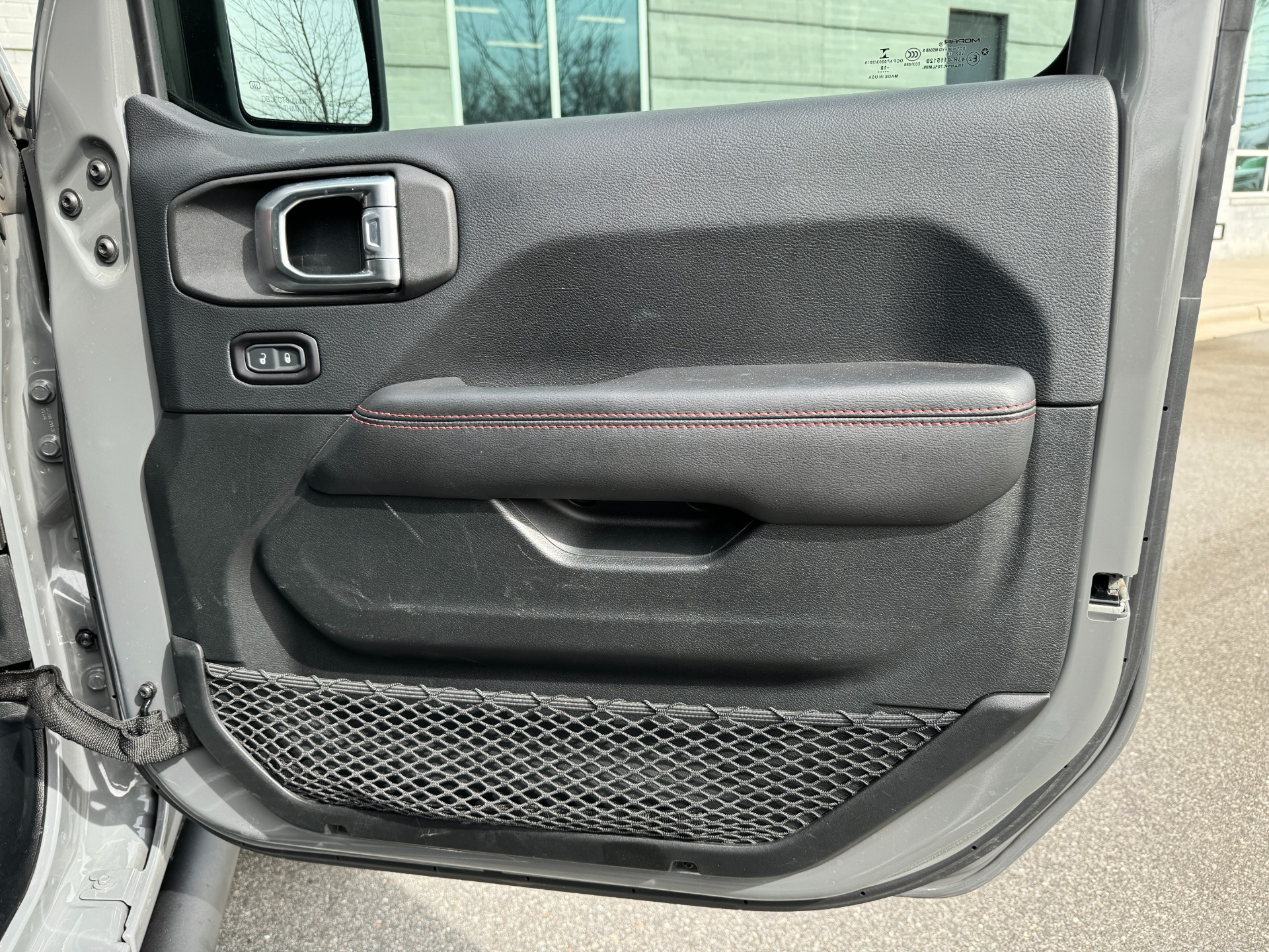 Used 2018 Jeep Wrangler Unlimited Rubicon EXTENDED LEATHER PKG / TOW PKG / LIGHTING PKG / OFFROAD WHEELS & TIRES for sale Sold at Formula Imports in Charlotte NC 28227 42