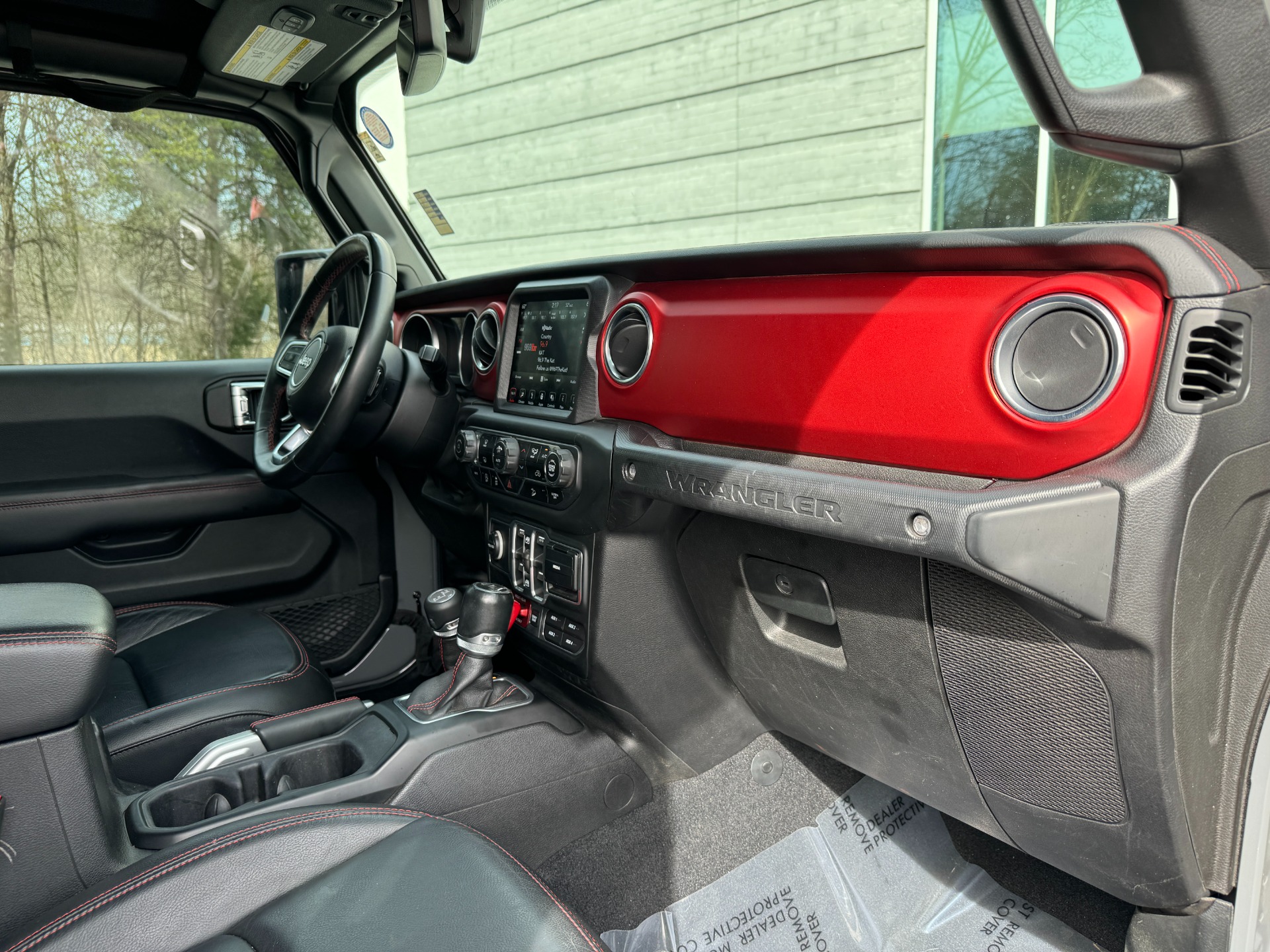 Used 2018 Jeep Wrangler Unlimited Rubicon EXTENDED LEATHER PKG / TOW PKG / LIGHTING PKG / OFFROAD WHEELS & TIRES for sale Sold at Formula Imports in Charlotte NC 28227 45