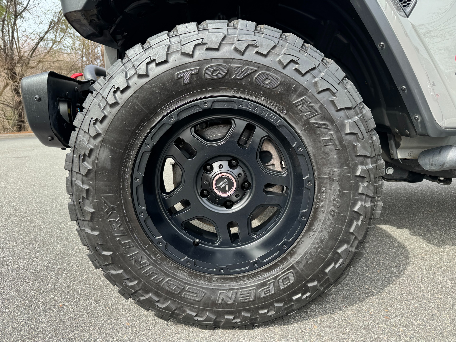 Used 2018 Jeep Wrangler Unlimited Rubicon EXTENDED LEATHER PKG / TOW PKG / LIGHTING PKG / OFFROAD WHEELS & TIRES for sale Sold at Formula Imports in Charlotte NC 28227 58