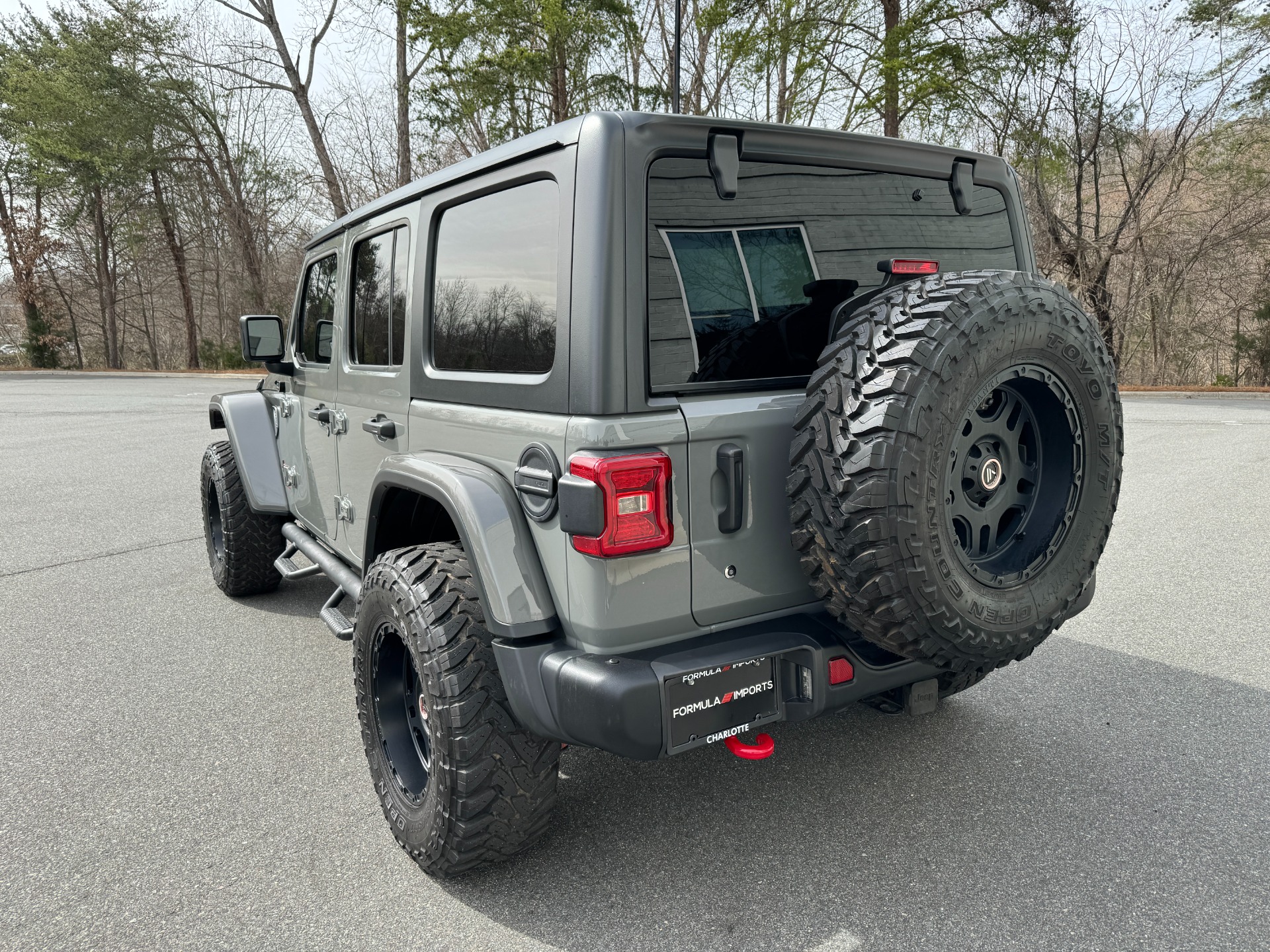 Used 2018 Jeep Wrangler Unlimited Rubicon EXTENDED LEATHER PKG / TOW PKG / LIGHTING PKG / OFFROAD WHEELS & TIRES for sale Sold at Formula Imports in Charlotte NC 28227 9