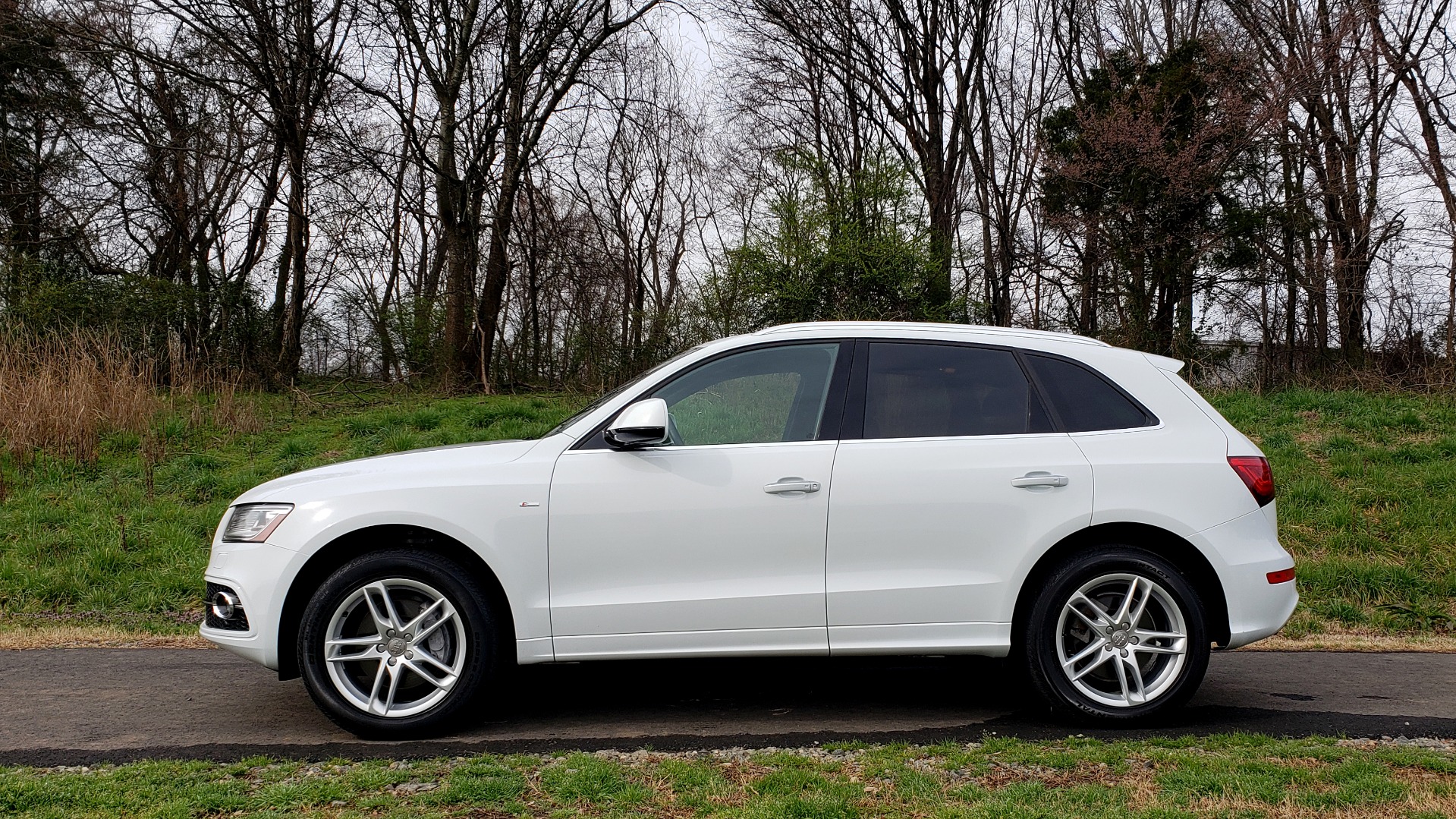 Used 2017 Audi Q5 PREMIUM PLUS / TECH / NAV / SUNROOF / REARVIEW for sale Sold at Formula Imports in Charlotte NC 28227 2