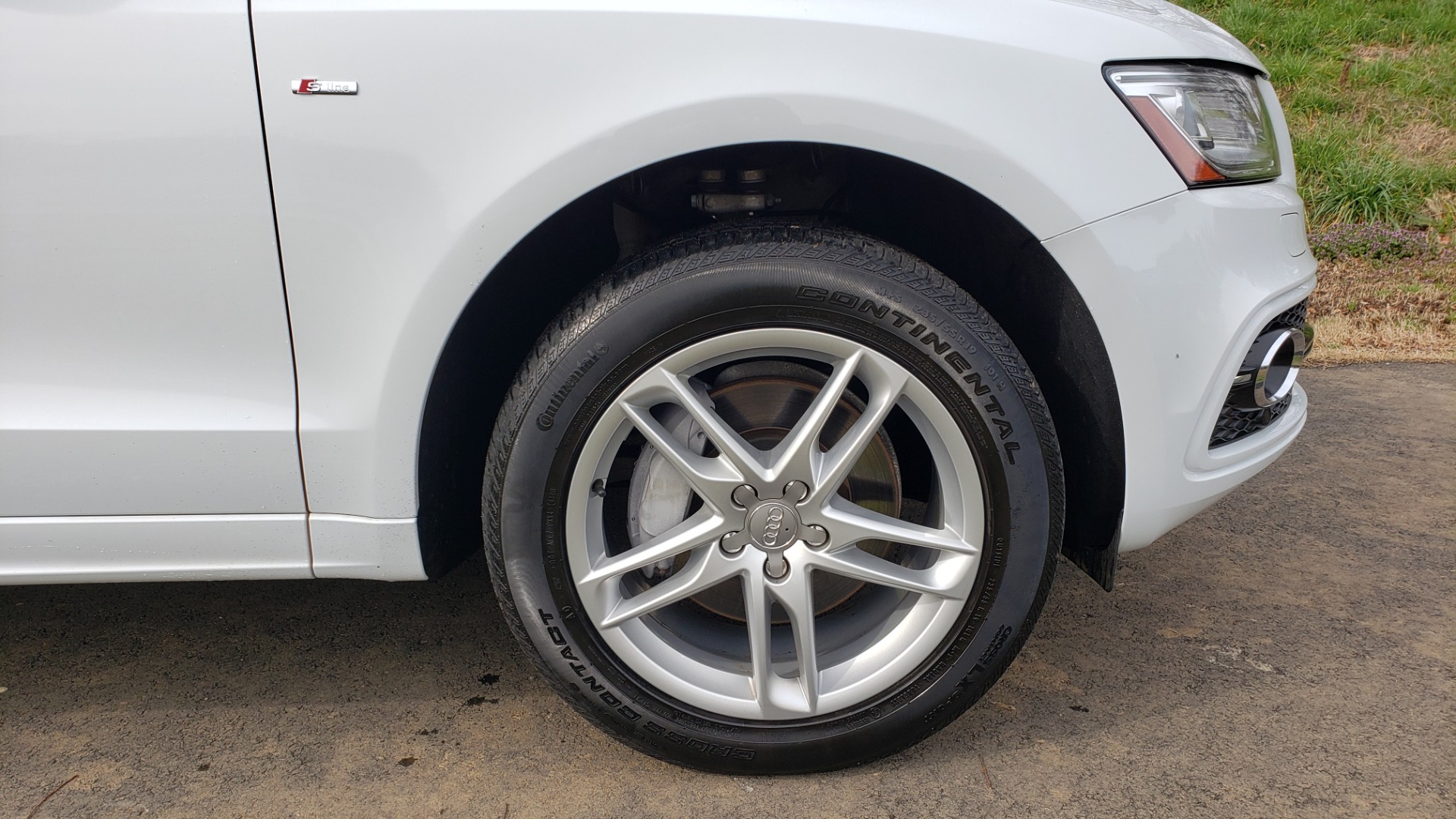 Used 2017 Audi Q5 PREMIUM PLUS / TECH / NAV / SUNROOF / REARVIEW for sale Sold at Formula Imports in Charlotte NC 28227 73