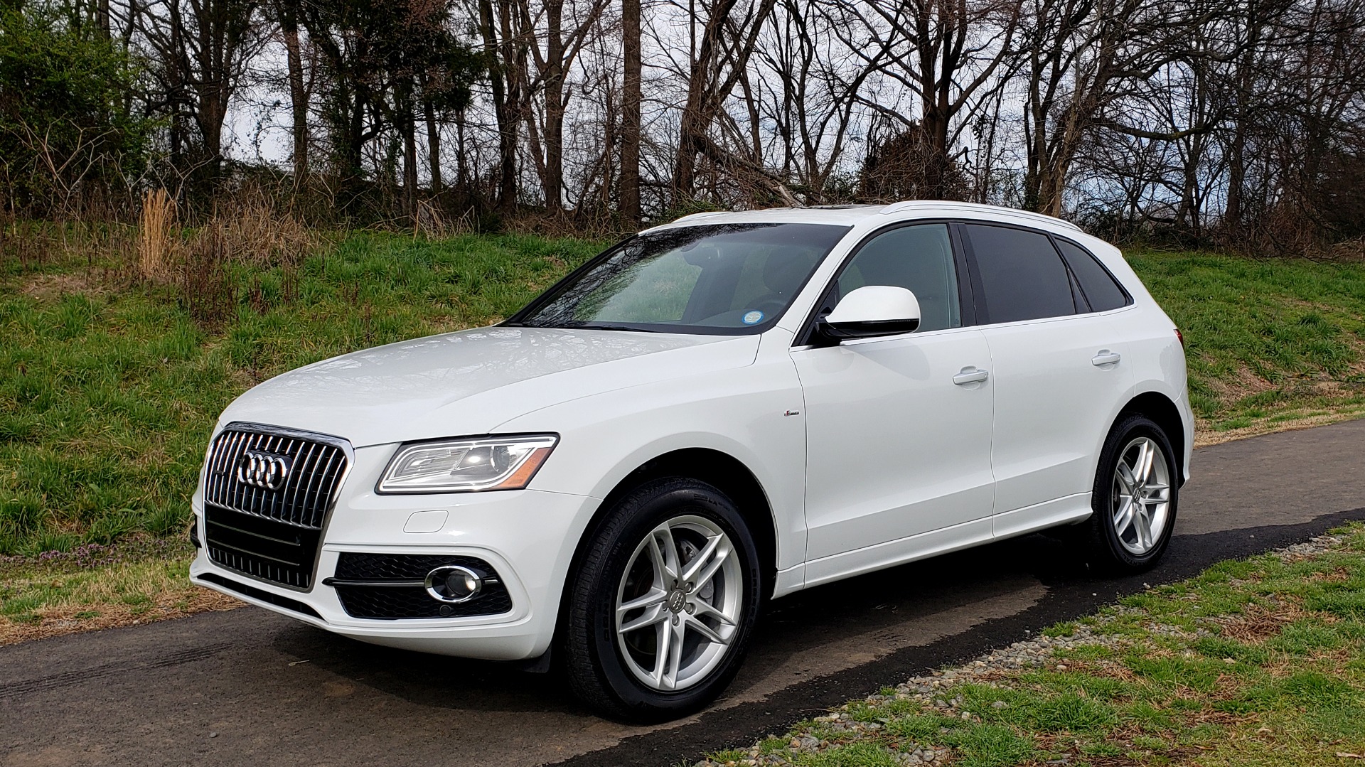 Used 2017 Audi Q5 PREMIUM PLUS / TECH / NAV / SUNROOF / REARVIEW for sale Sold at Formula Imports in Charlotte NC 28227 1