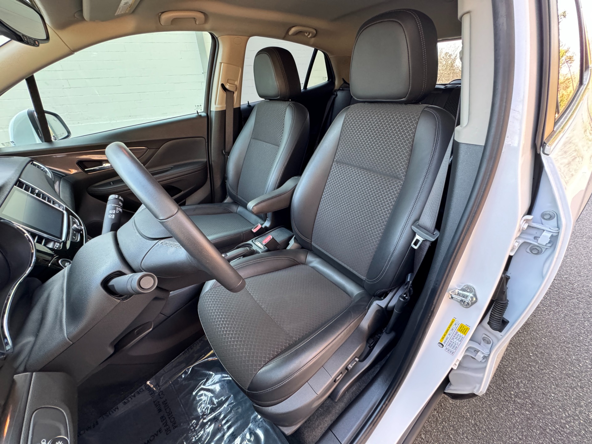 Used 2021 Buick Encore Preferred PREFERRED PKG for sale Sold at Formula Imports in Charlotte NC 28227 21