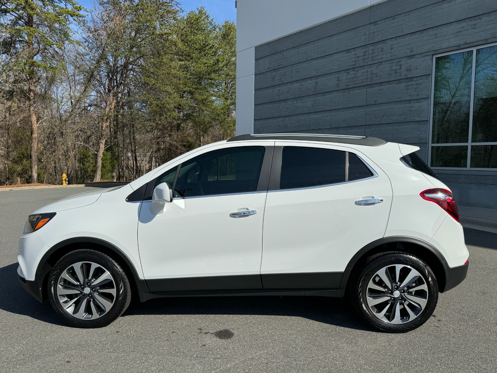 Used 2021 Buick Encore Preferred PREFERRED PKG for sale Sold at Formula Imports in Charlotte NC 28227 5