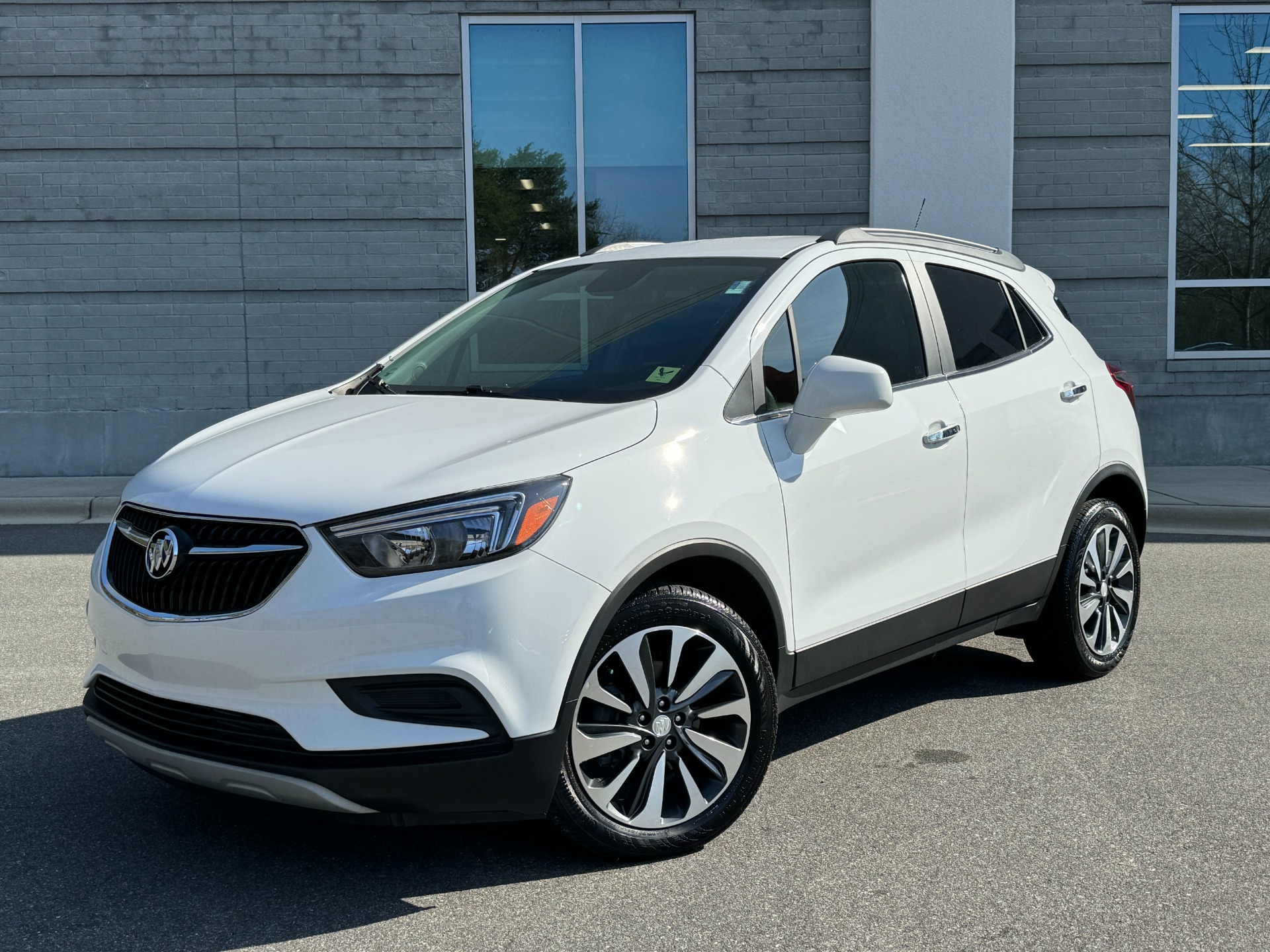 Used 2021 Buick Encore Preferred PREFERRED PKG for sale Sold at Formula Imports in Charlotte NC 28227 1