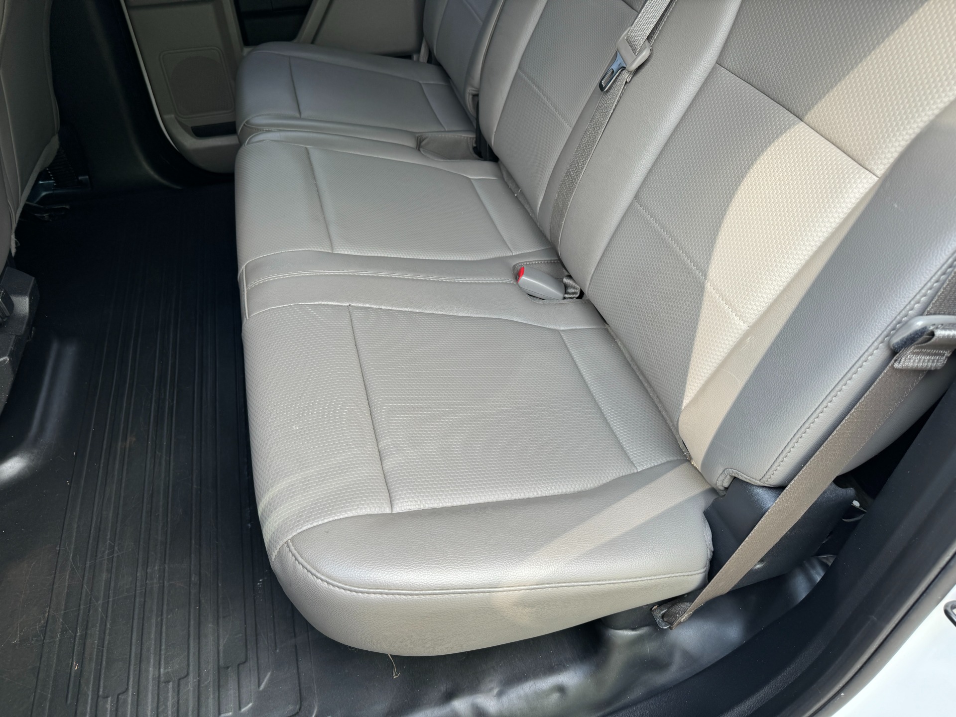 Used 2017 Ford F-150 XL for sale Sold at Formula Imports in Charlotte NC 28227 34