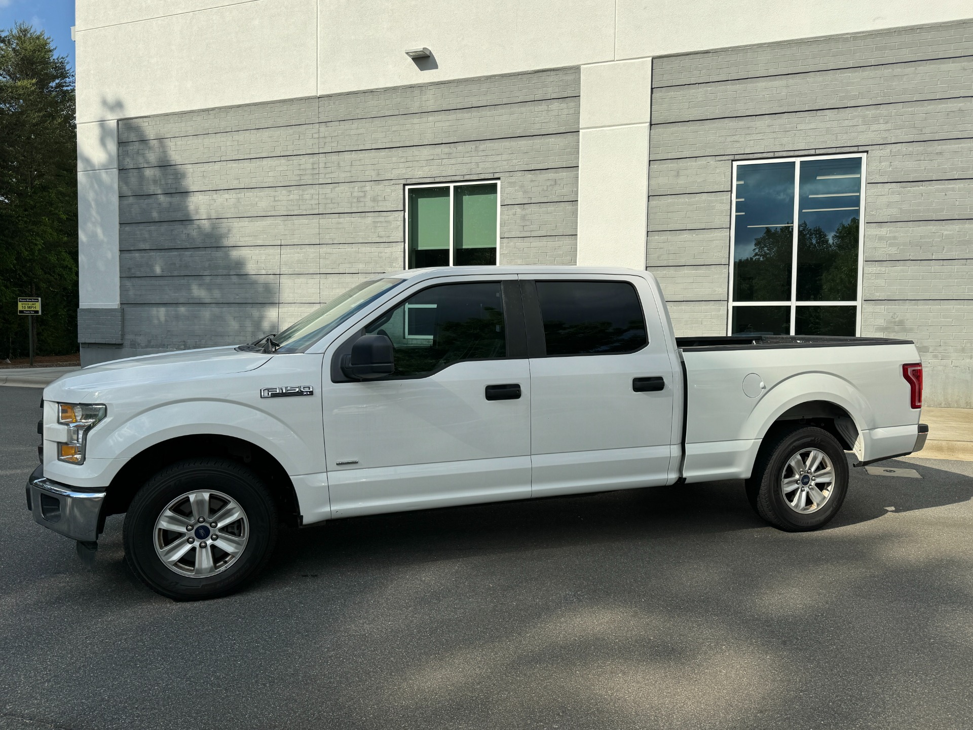 Used 2017 Ford F-150 XL for sale Sold at Formula Imports in Charlotte NC 28227 5