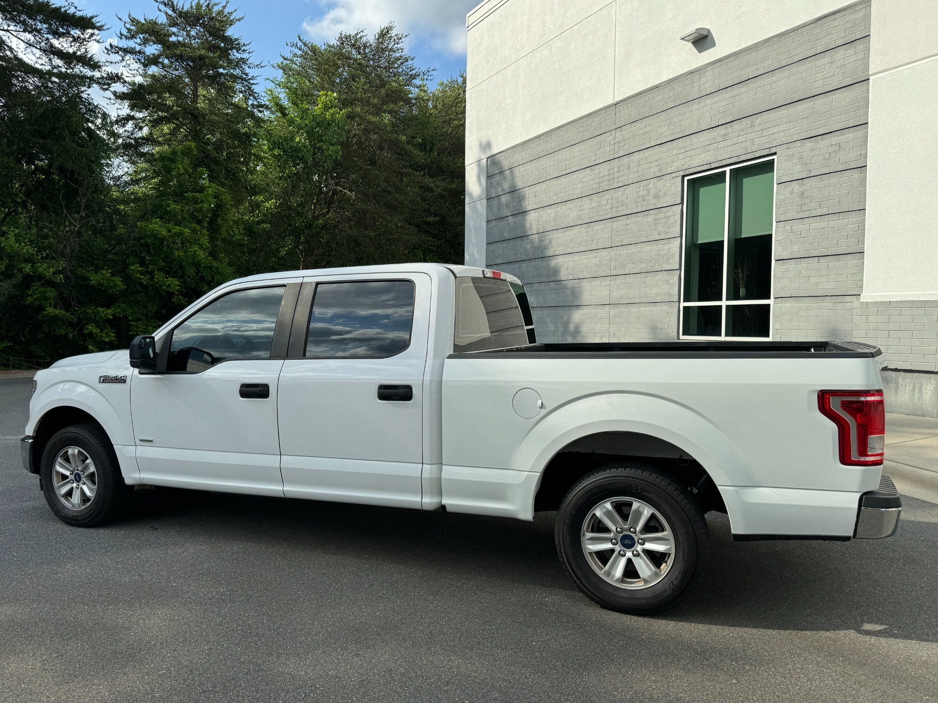 Used 2017 Ford F-150 XL for sale Sold at Formula Imports in Charlotte NC 28227 7