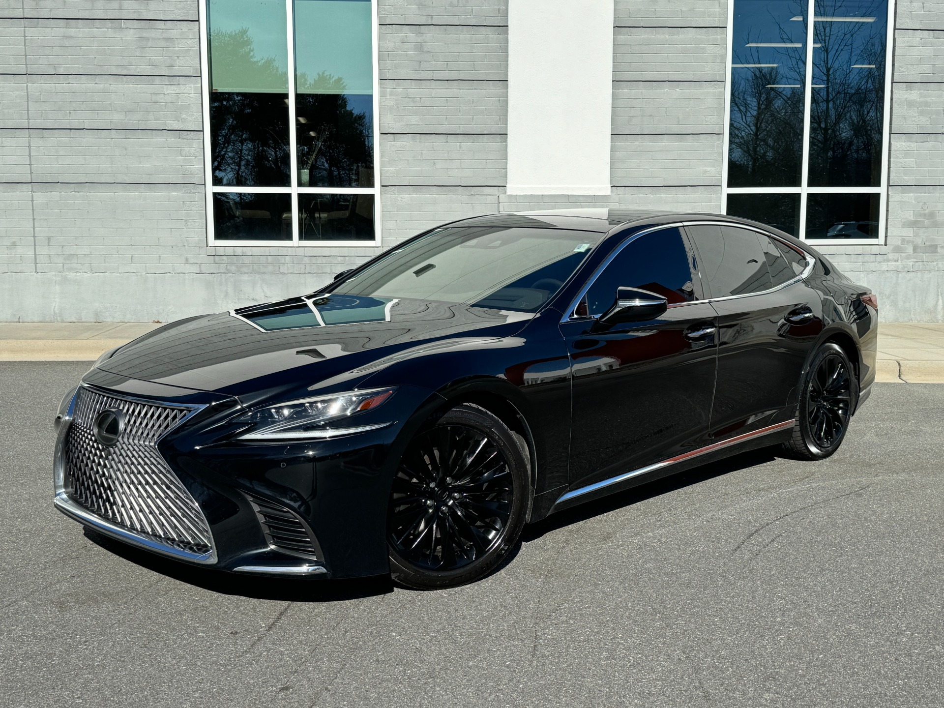 Used 2018 Lexus LS 500 LUXURY PKG / COLD WEATHER PKG / LEXUS SAFETY+ for sale Sold at Formula Imports in Charlotte NC 28227 1