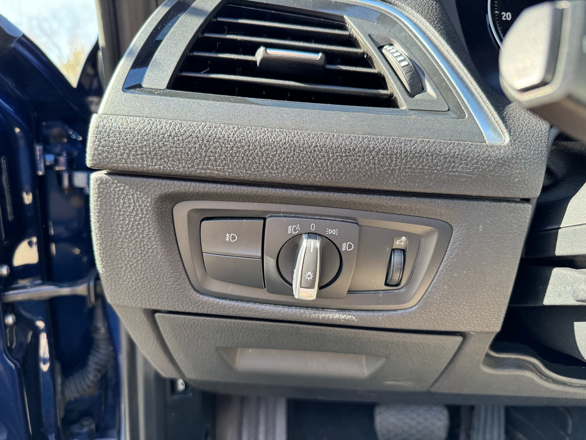 Used 2018 BMW 2 Series 230i PREMIUM PKG / LUXURY PKG for sale Sold at Formula Imports in Charlotte NC 28227 30