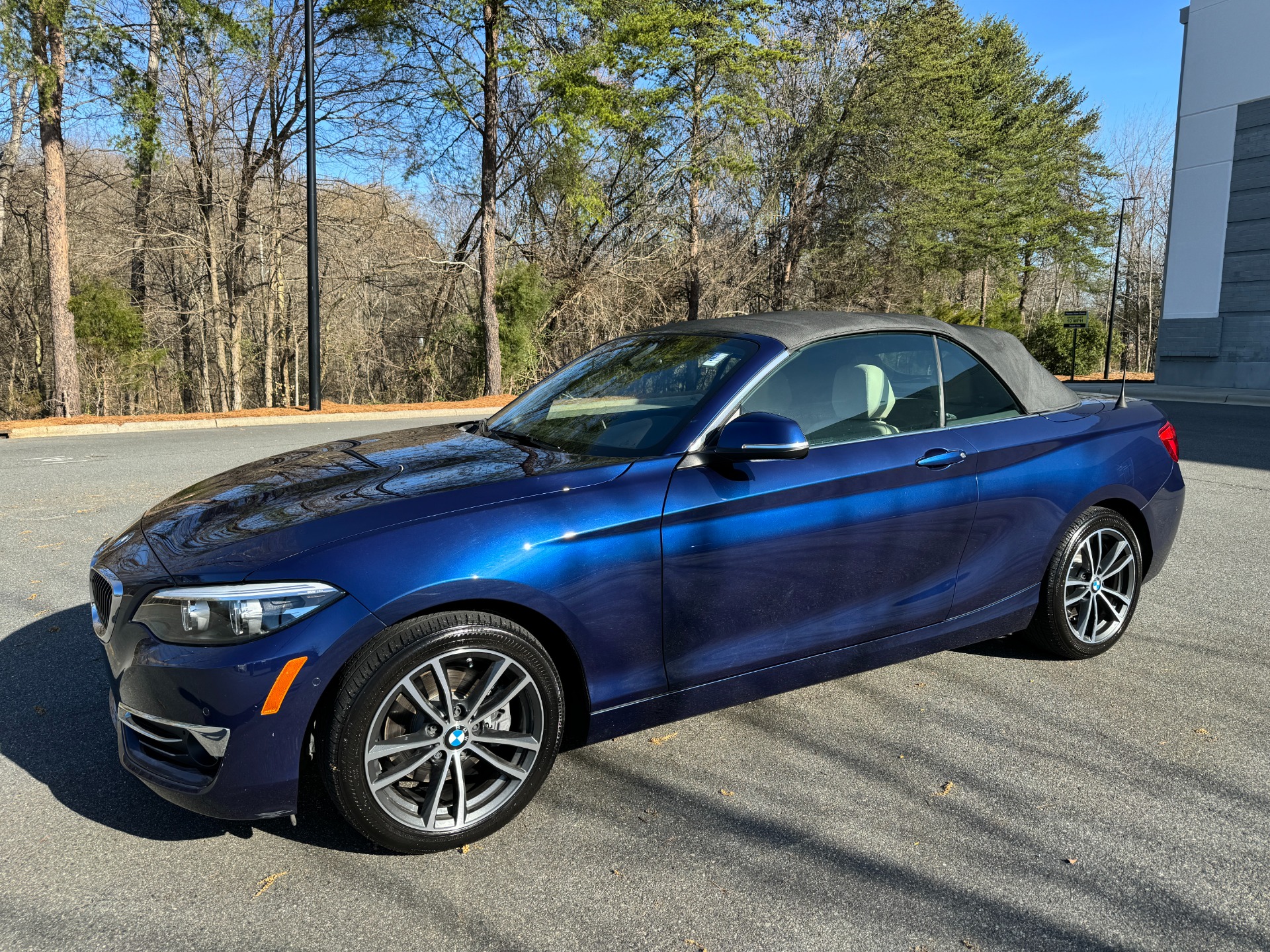 Used 2018 BMW 2 Series 230i PREMIUM PKG / LUXURY PKG for sale Sold at Formula Imports in Charlotte NC 28227 4
