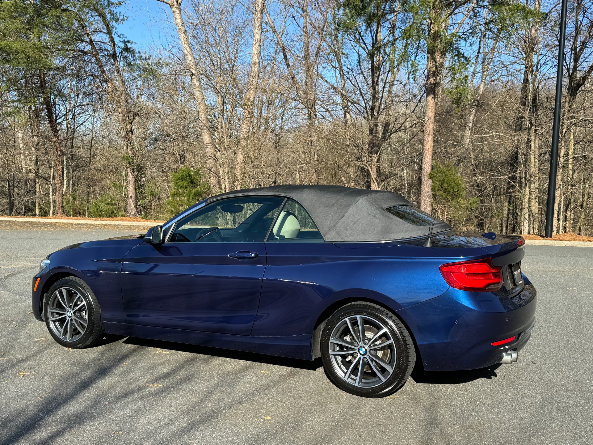 Used 2018 BMW 2 Series 230i PREMIUM PKG / LUXURY PKG for sale Sold at Formula Imports in Charlotte NC 28227 6