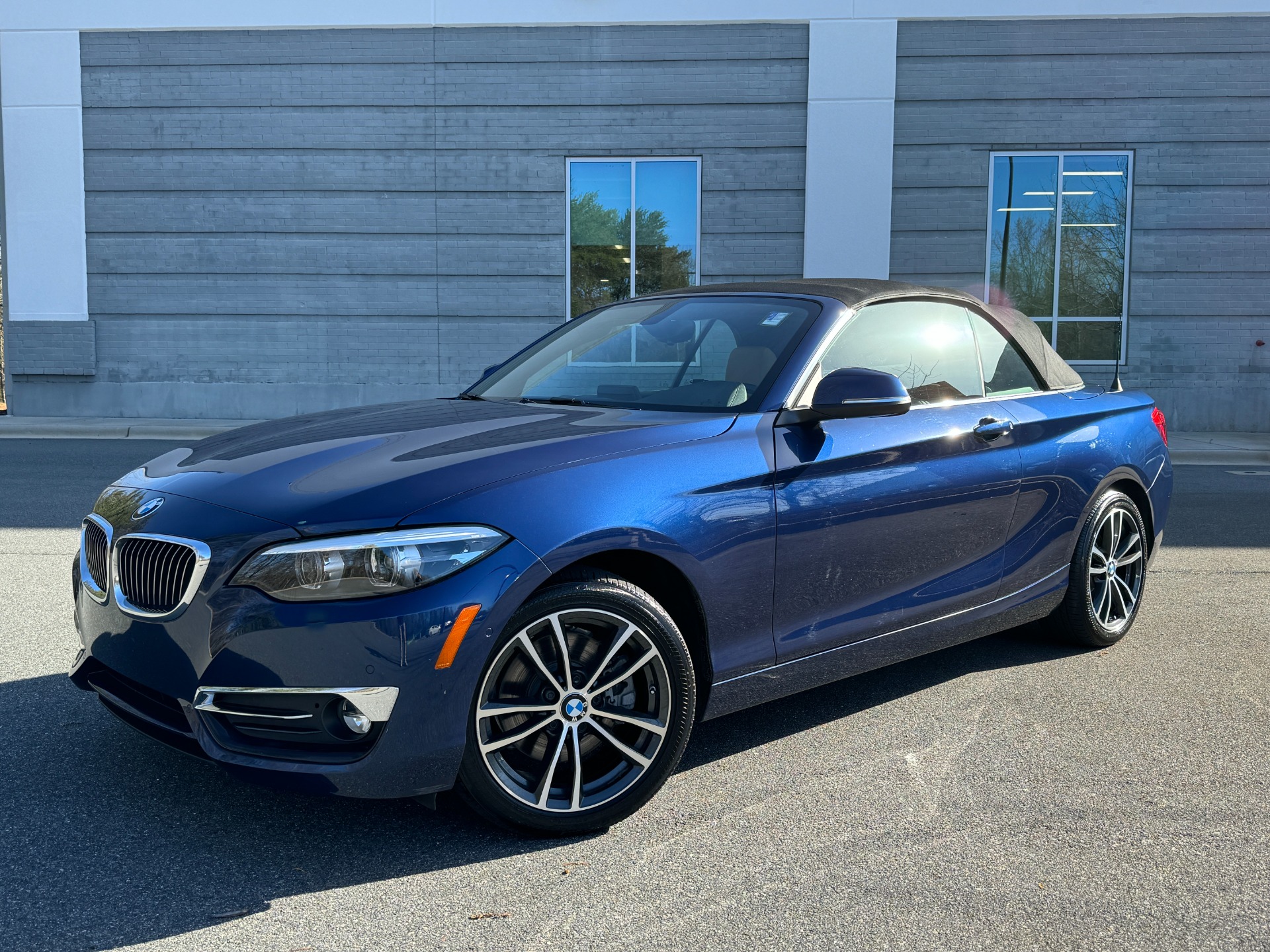 Used 2018 BMW 2 Series 230i PREMIUM PKG / LUXURY PKG for sale Sold at Formula Imports in Charlotte NC 28227 1