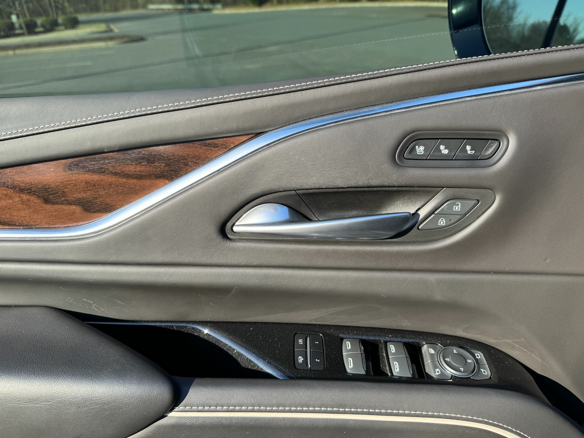 Used 2023 Cadillac Escalade 4WD Sport Platinum BREMBO BRAKES / PLATINUM EDITION / CONSOLE REFRIGERATOR for sale Sold at Formula Imports in Charlotte NC 28227 23