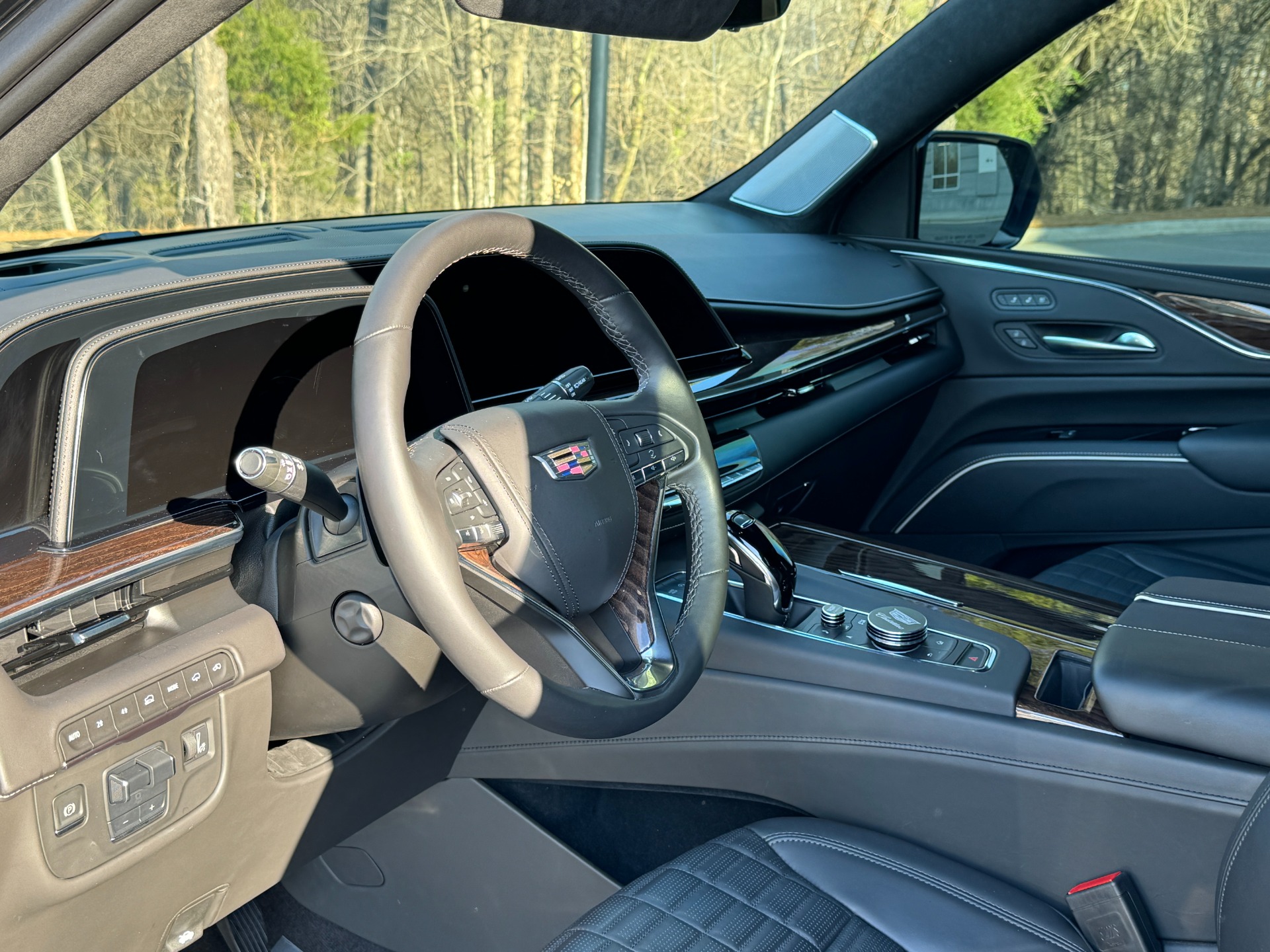 Used 2023 Cadillac Escalade 4WD Sport Platinum BREMBO BRAKES / PLATINUM EDITION / CONSOLE REFRIGERATOR for sale Sold at Formula Imports in Charlotte NC 28227 31