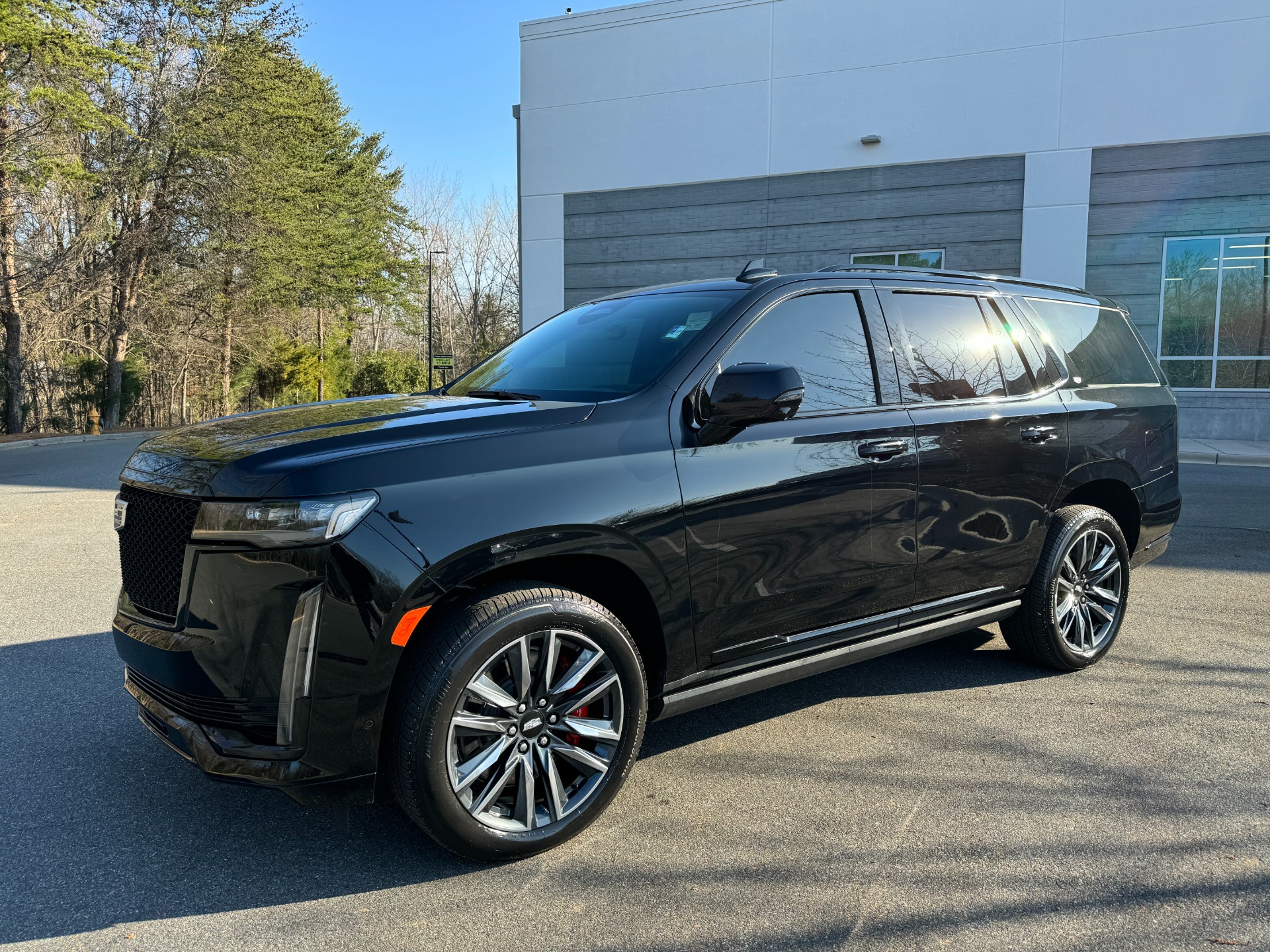 Used 2023 Cadillac Escalade 4WD Sport Platinum BREMBO BRAKES / PLATINUM EDITION / CONSOLE REFRIGERATOR for sale Sold at Formula Imports in Charlotte NC 28227 4