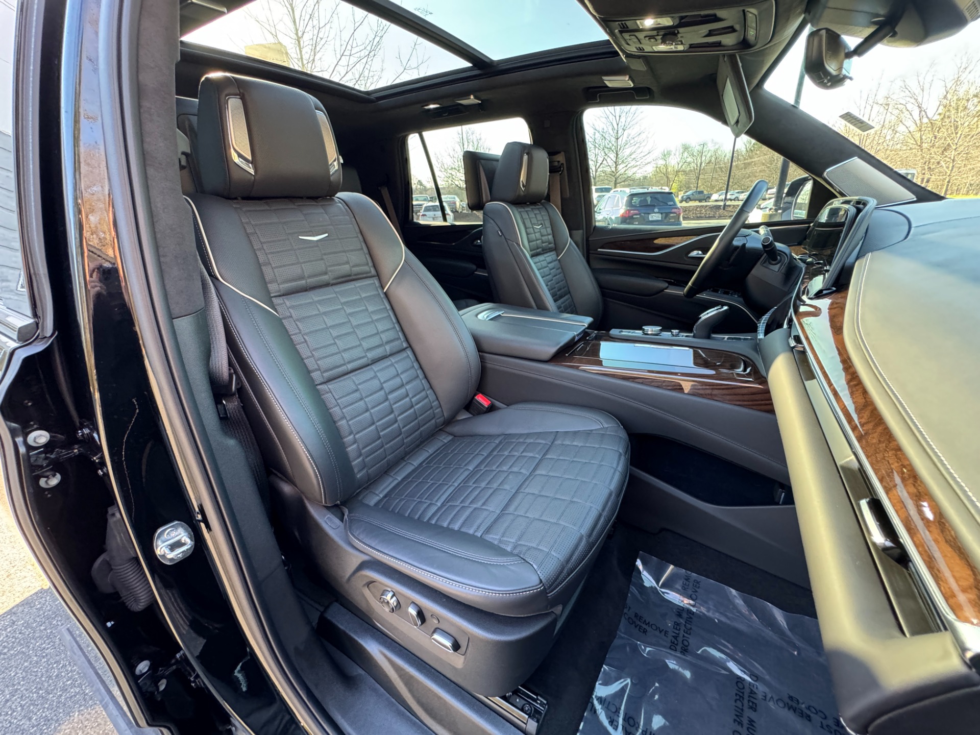 Used 2023 Cadillac Escalade 4WD Sport Platinum BREMBO BRAKES / PLATINUM EDITION / CONSOLE REFRIGERATOR for sale Sold at Formula Imports in Charlotte NC 28227 53