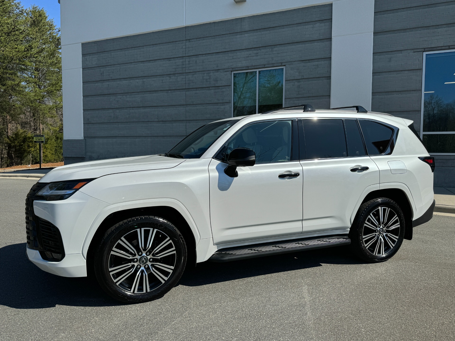 Used 2023 Lexus LX 600 Luxury ACTIVE HEIGHT CONTROL / APPEARANCE PKG ...